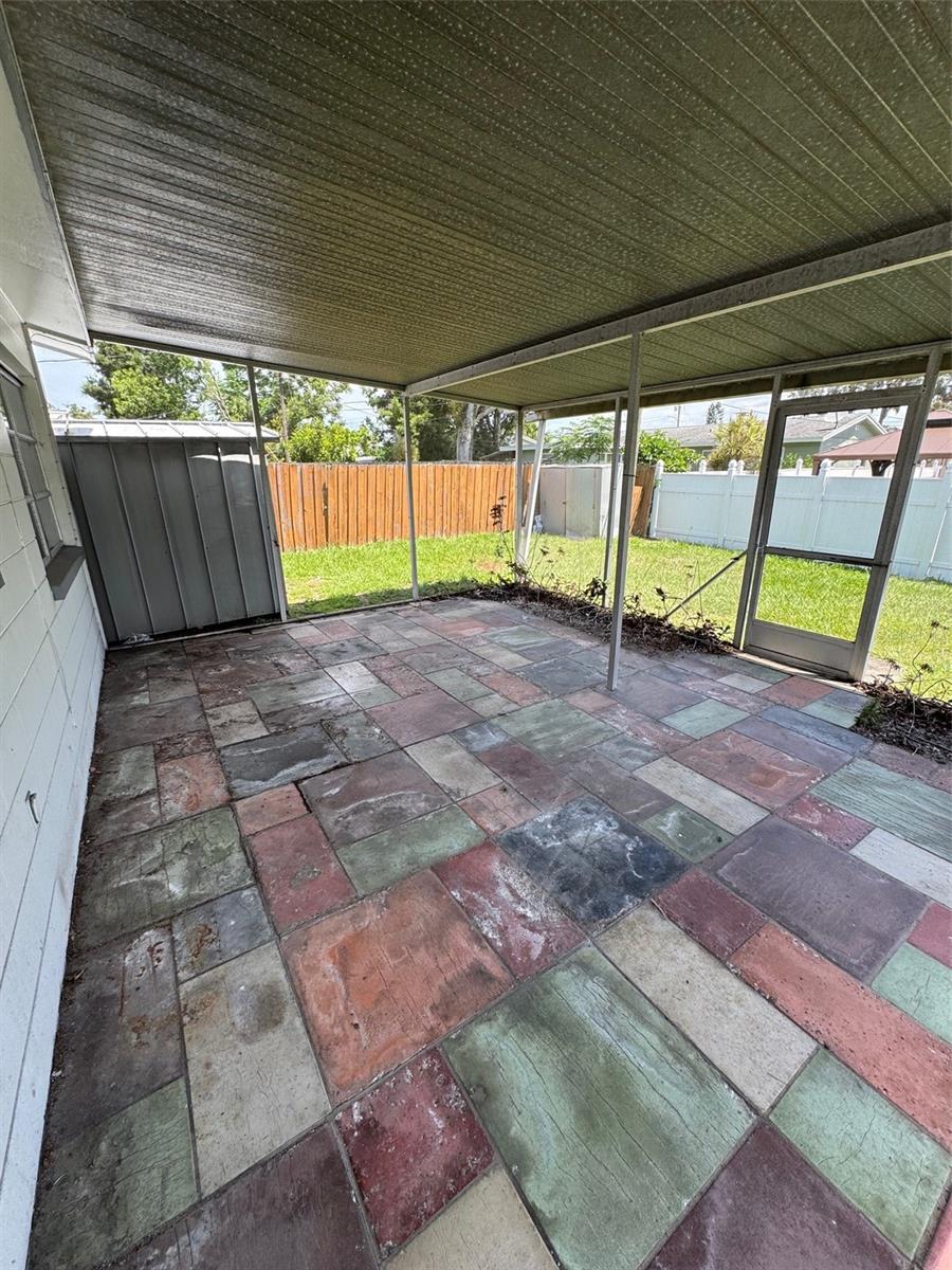 Image 14 of 18 For 11423 77th Avenue