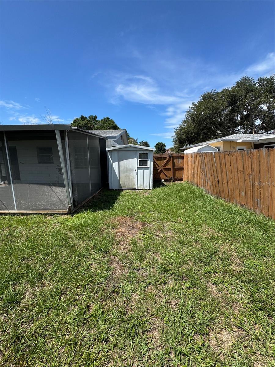Image 17 of 18 For 11423 77th Avenue