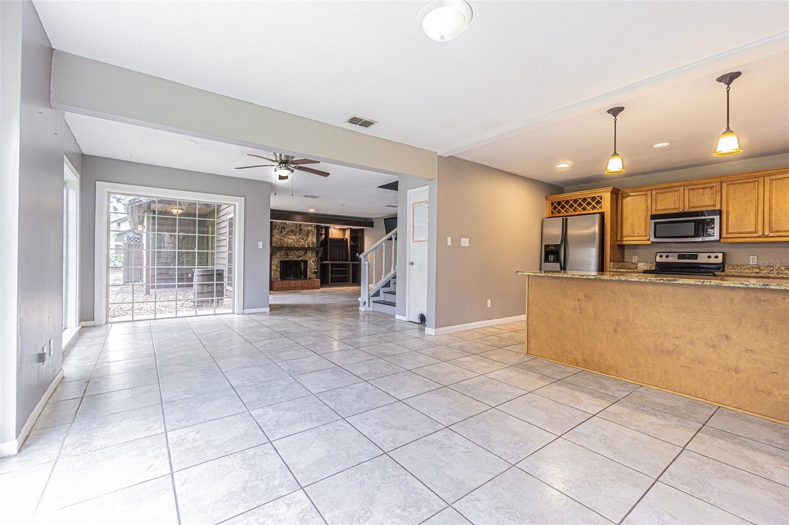 Image 4 of 26 For 13702 Sweetwater Cove Place 25