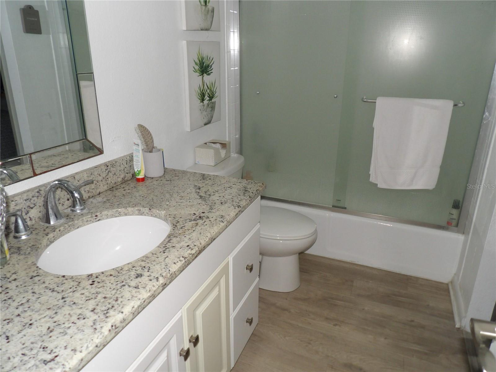 Image 12 of 20 For 2617 Cove Cay Drive 707