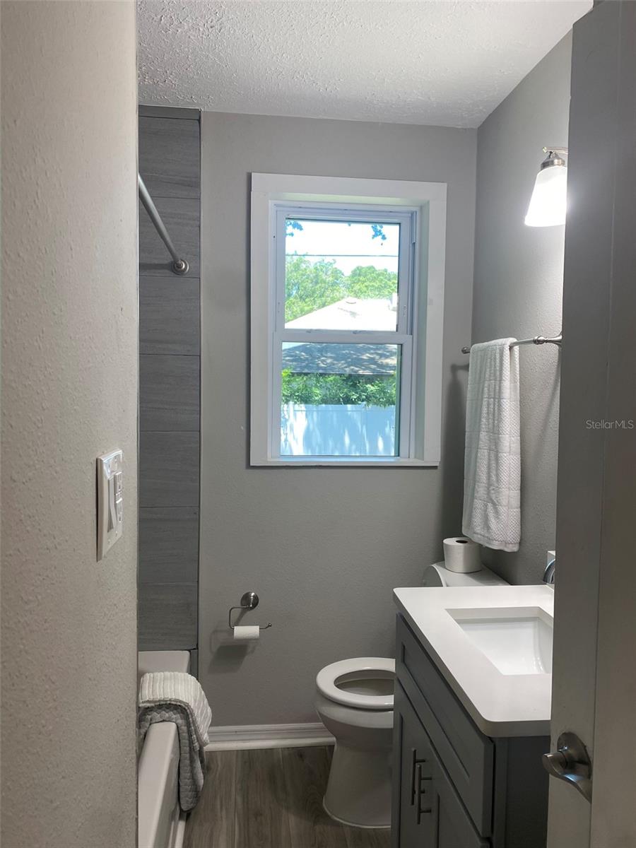 Image 11 of 31 For 2709 Manhattan Avenue