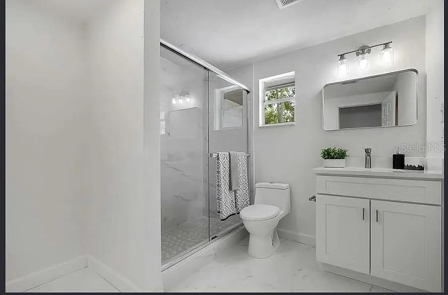 Image 35 of 49 For 19003 Cedar Lane