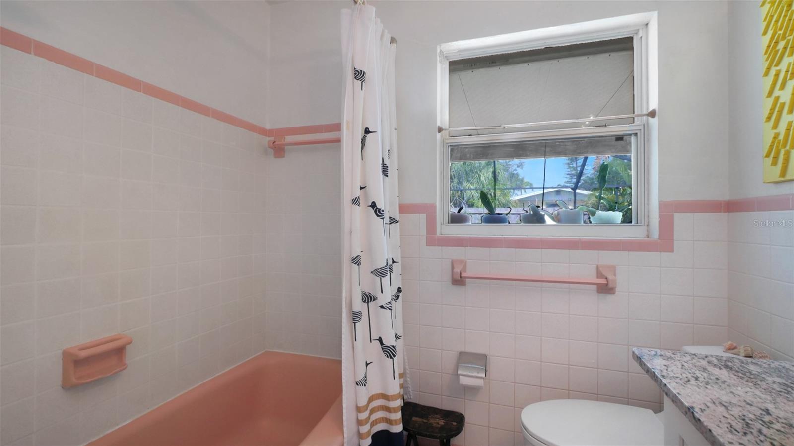 Image 20 of 50 For 2807 Miriam Street S
