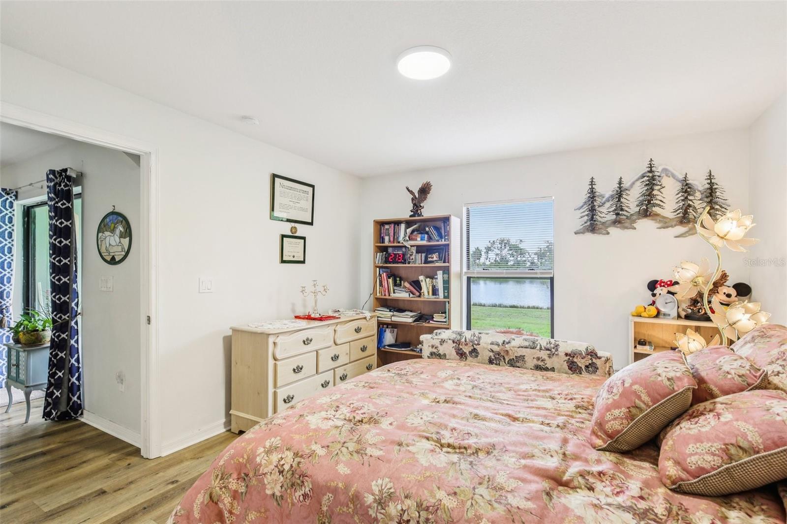 Image 13 of 45 For 636 Chatham Walk Drive