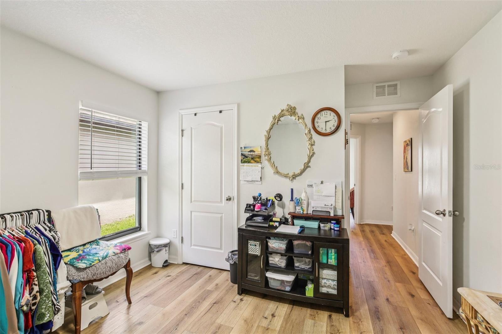 Image 23 of 45 For 636 Chatham Walk Drive