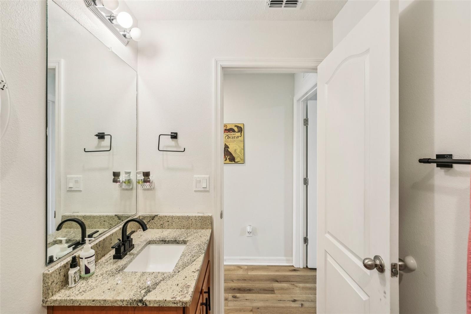 Image 25 of 45 For 636 Chatham Walk Drive