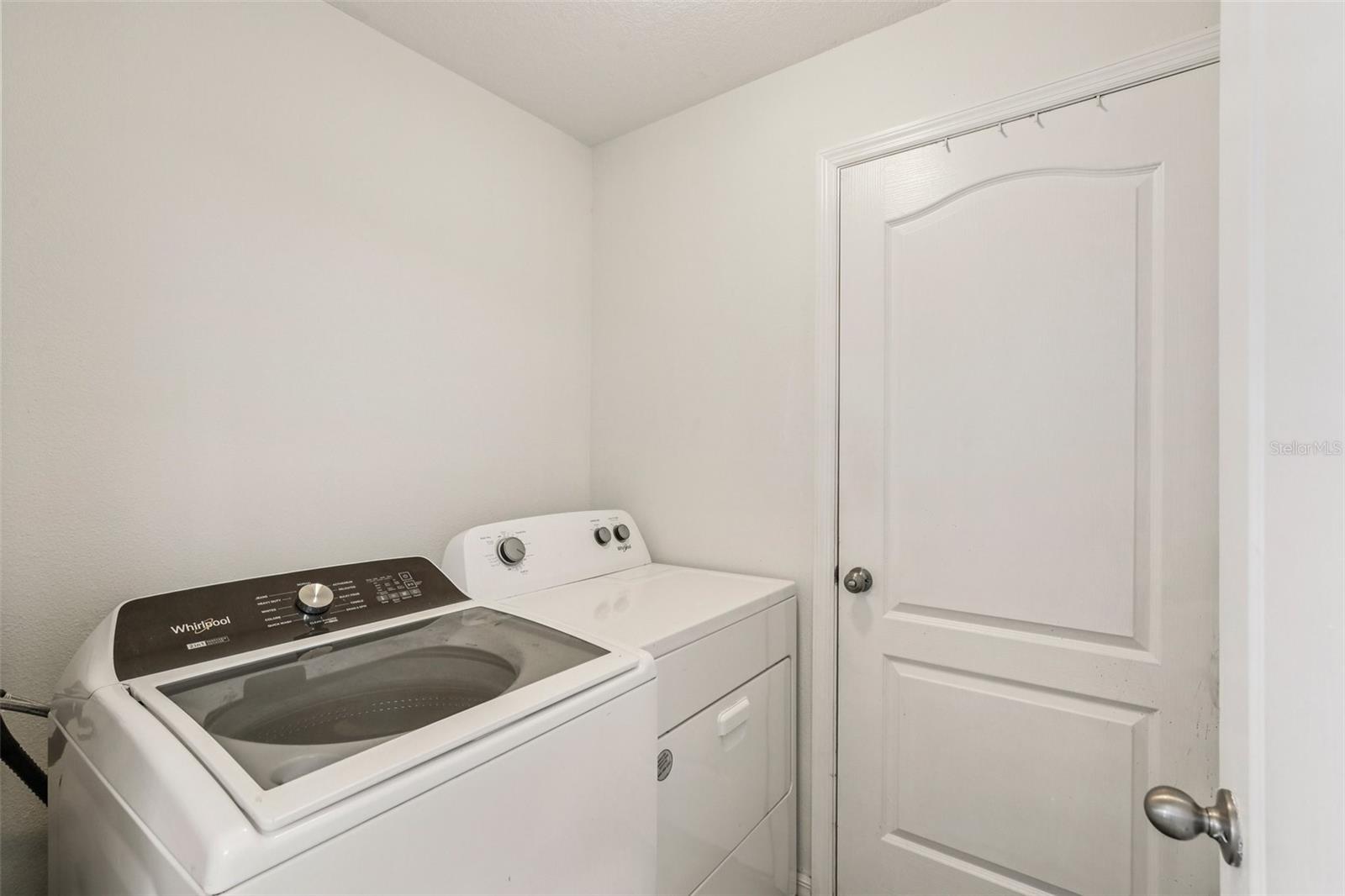 Image 26 of 45 For 636 Chatham Walk Drive