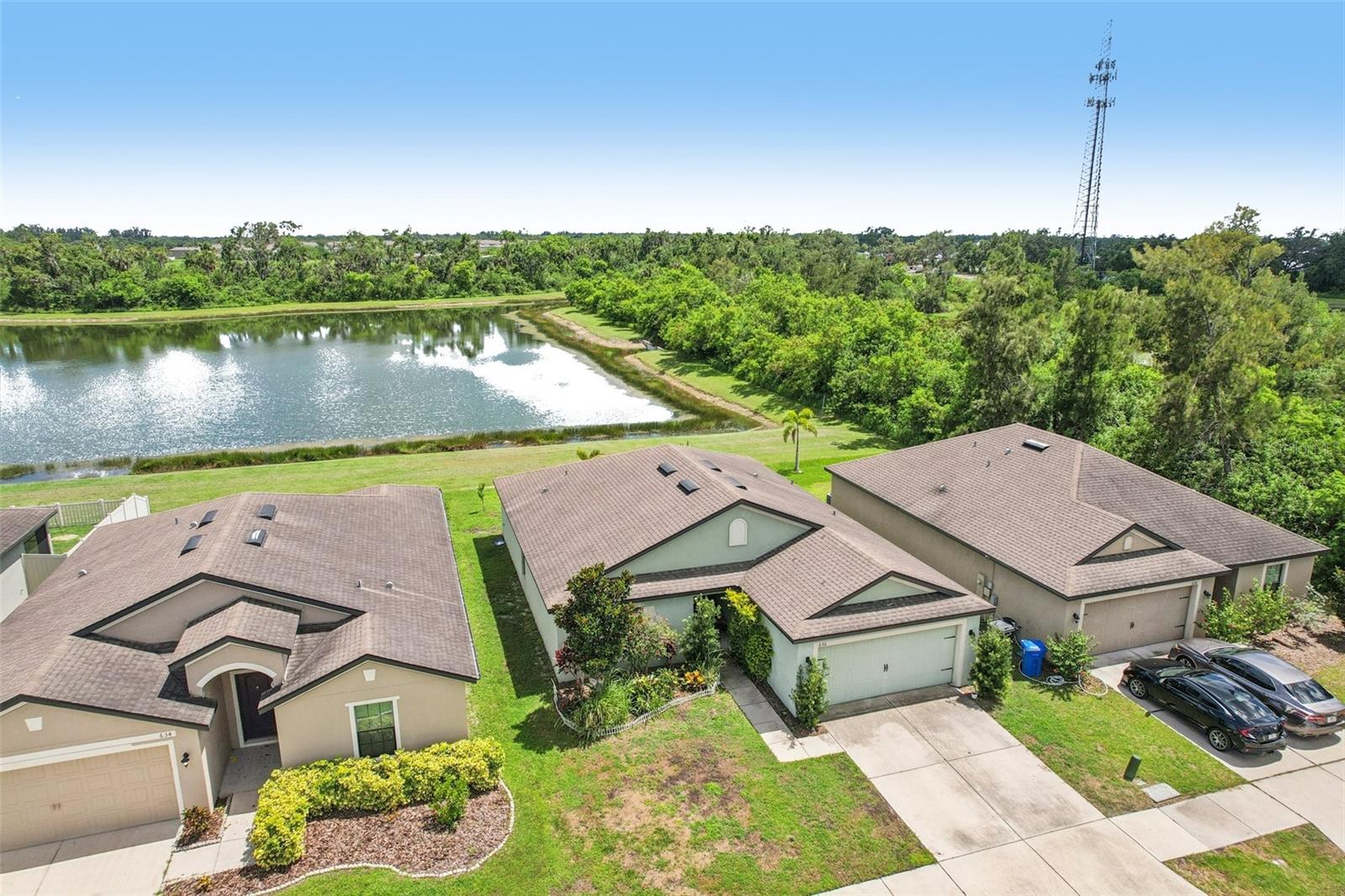 Image 33 of 45 For 636 Chatham Walk Drive