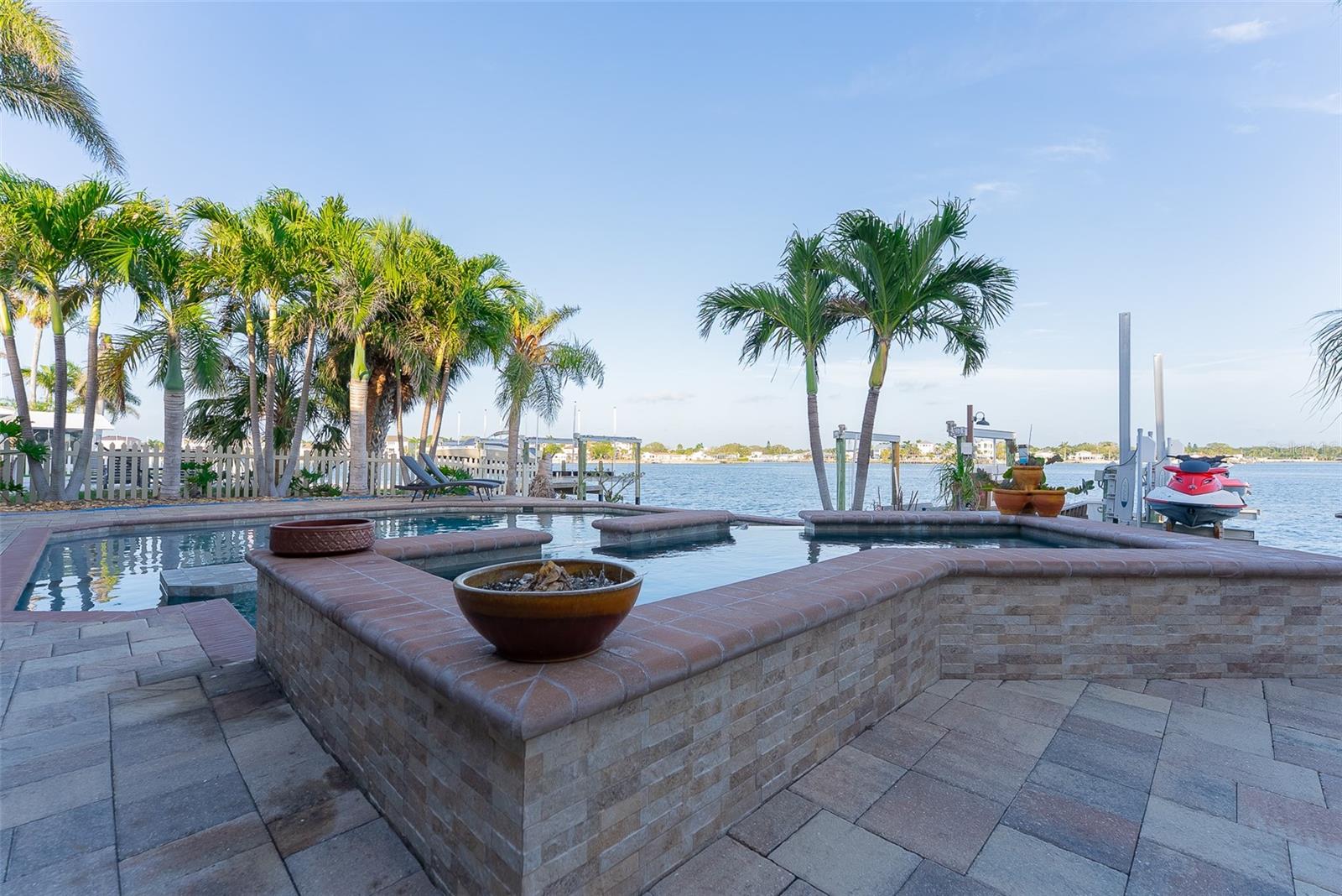 Image 34 of 43 For 487 Harbor Drive S