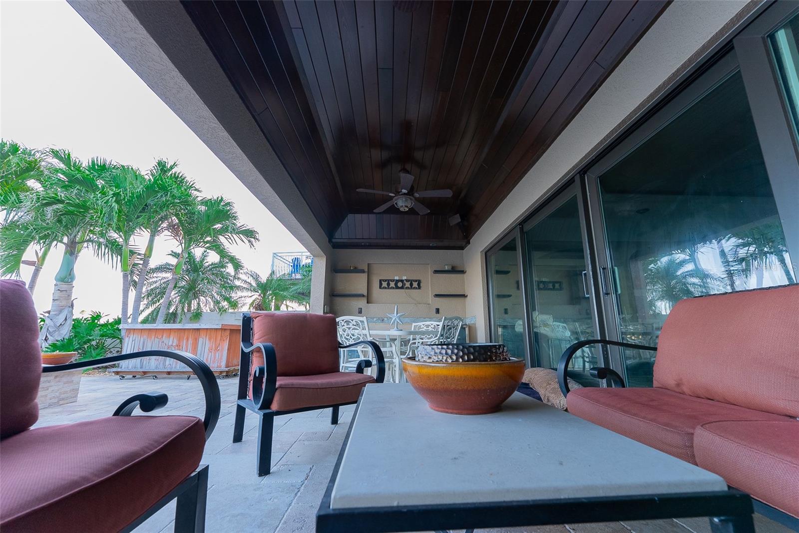 Image 36 of 43 For 487 Harbor Drive S