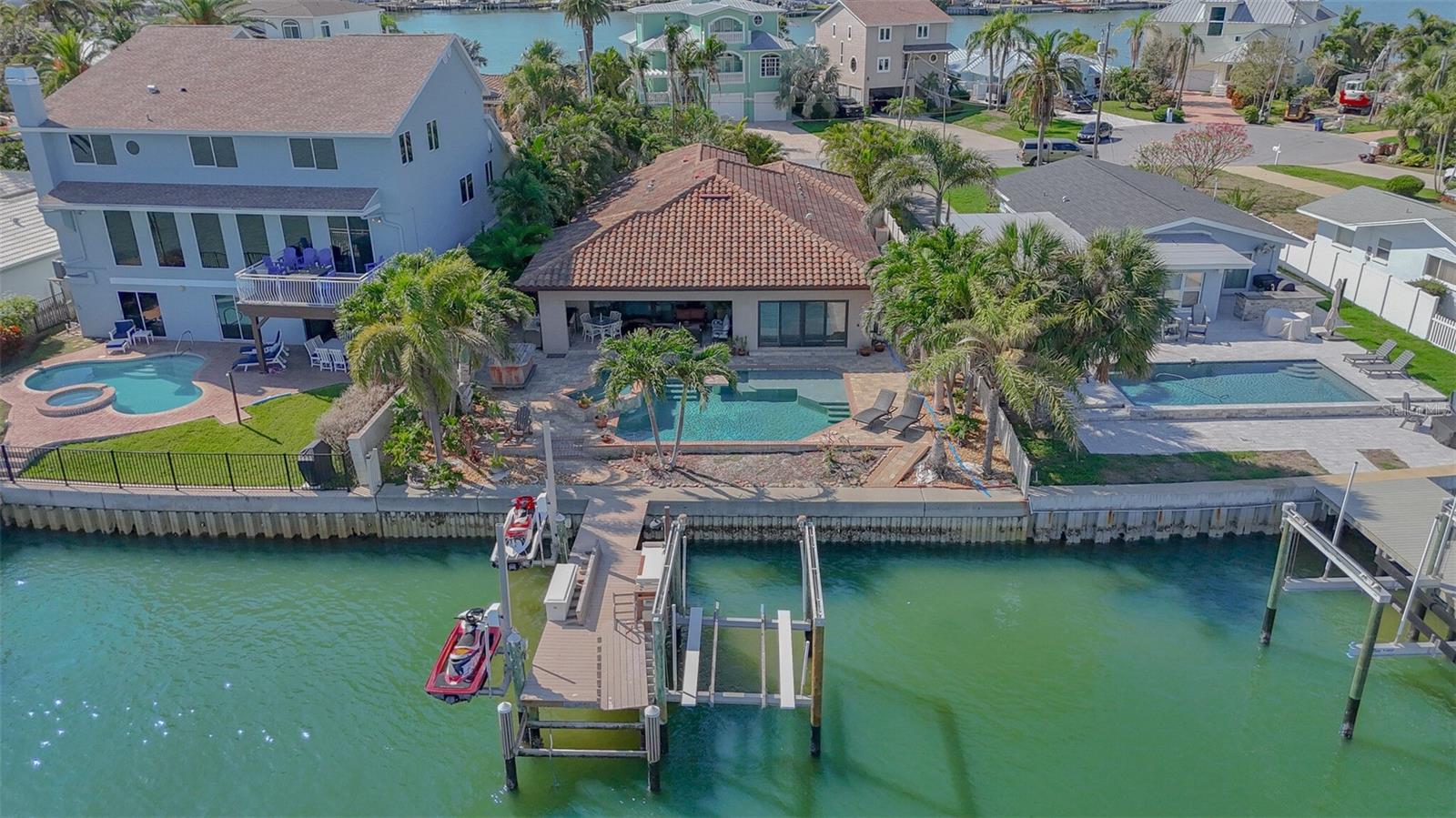 Image 4 of 43 For 487 Harbor Drive S