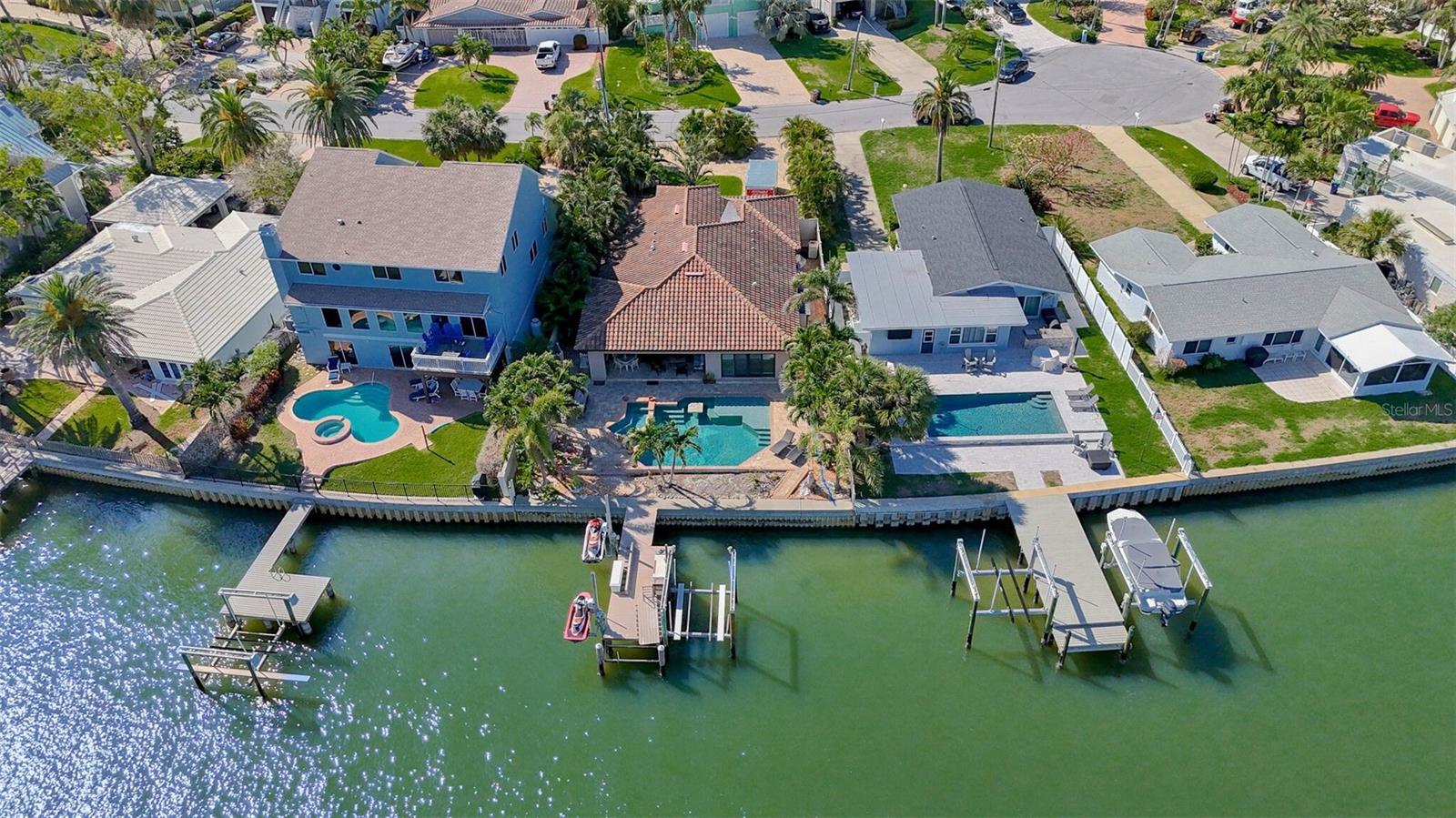Image 5 of 43 For 487 Harbor Drive S