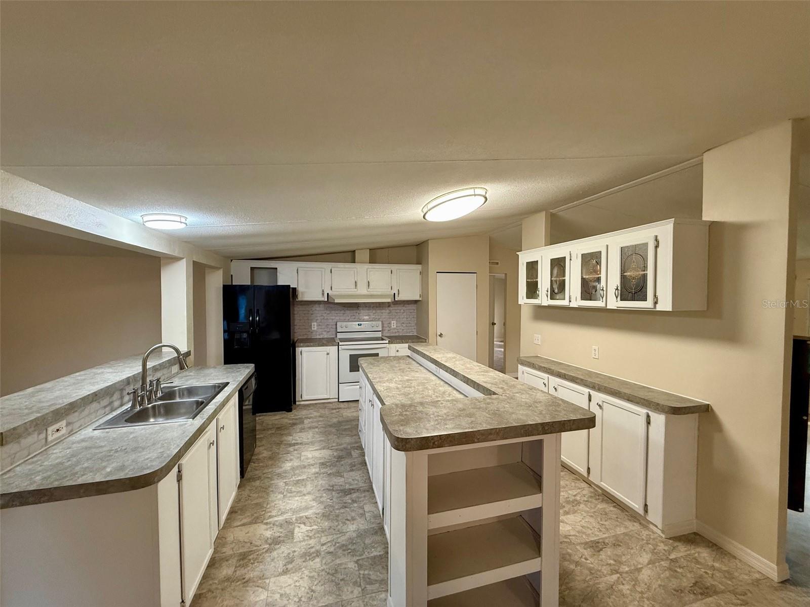 Image 3 of 15 For 4861 Myrtle View Drive N