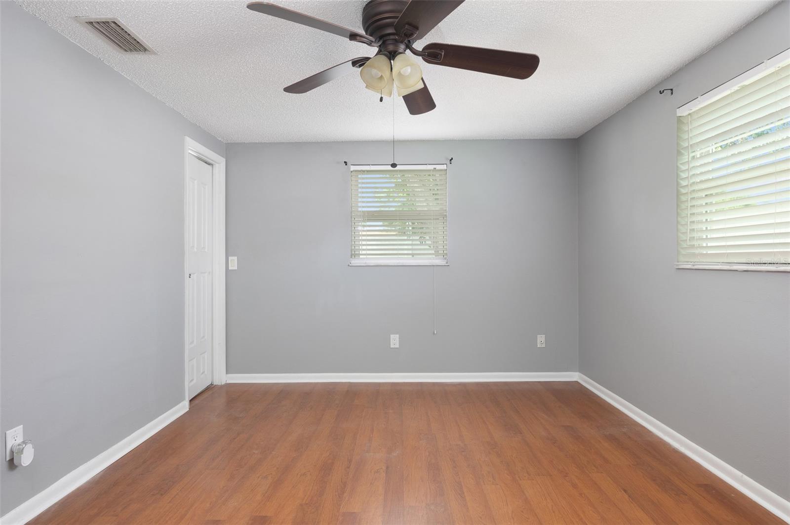 Image 11 of 26 For 1806 11th Street Sw