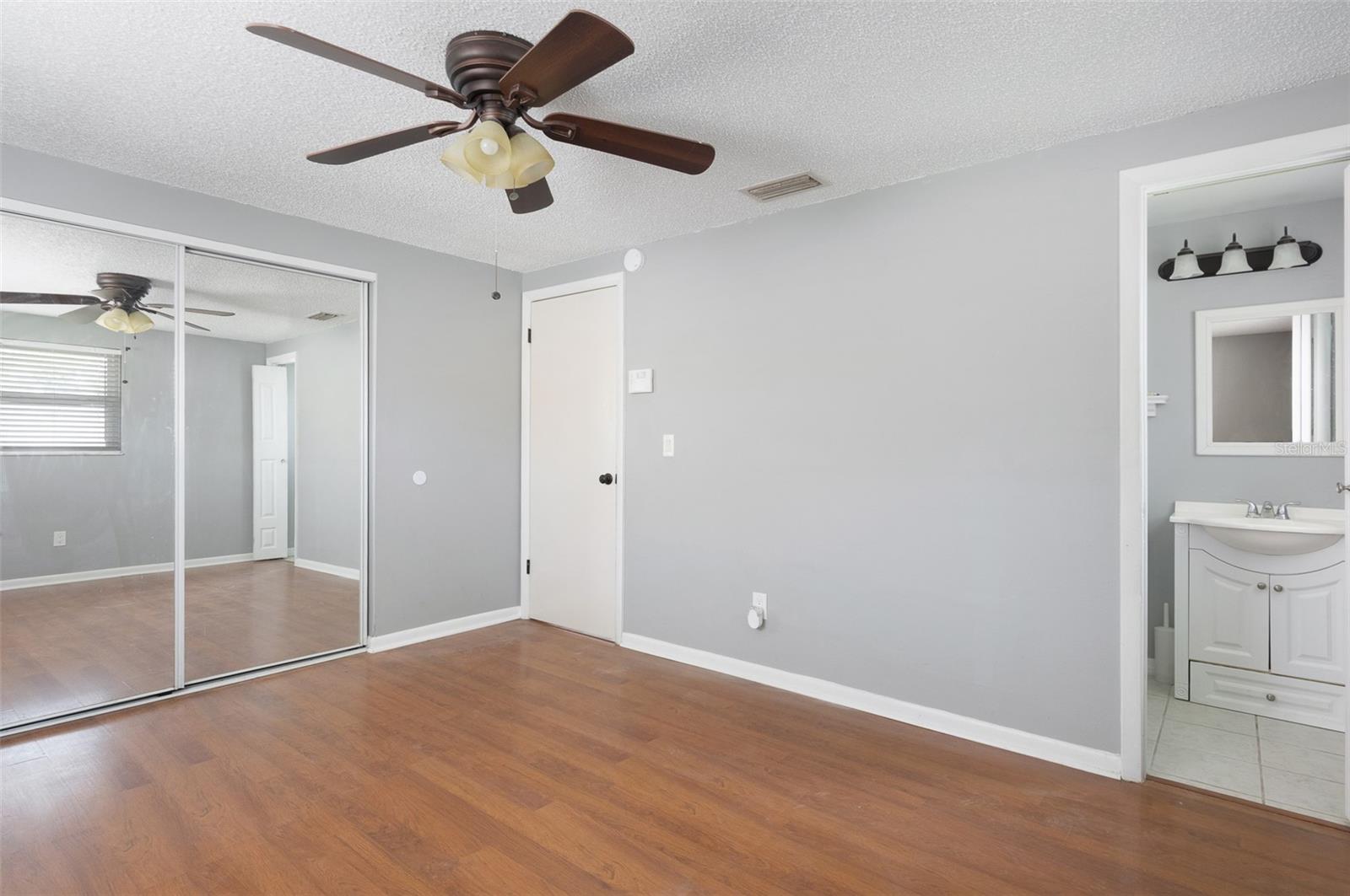 Image 12 of 26 For 1806 11th Street Sw