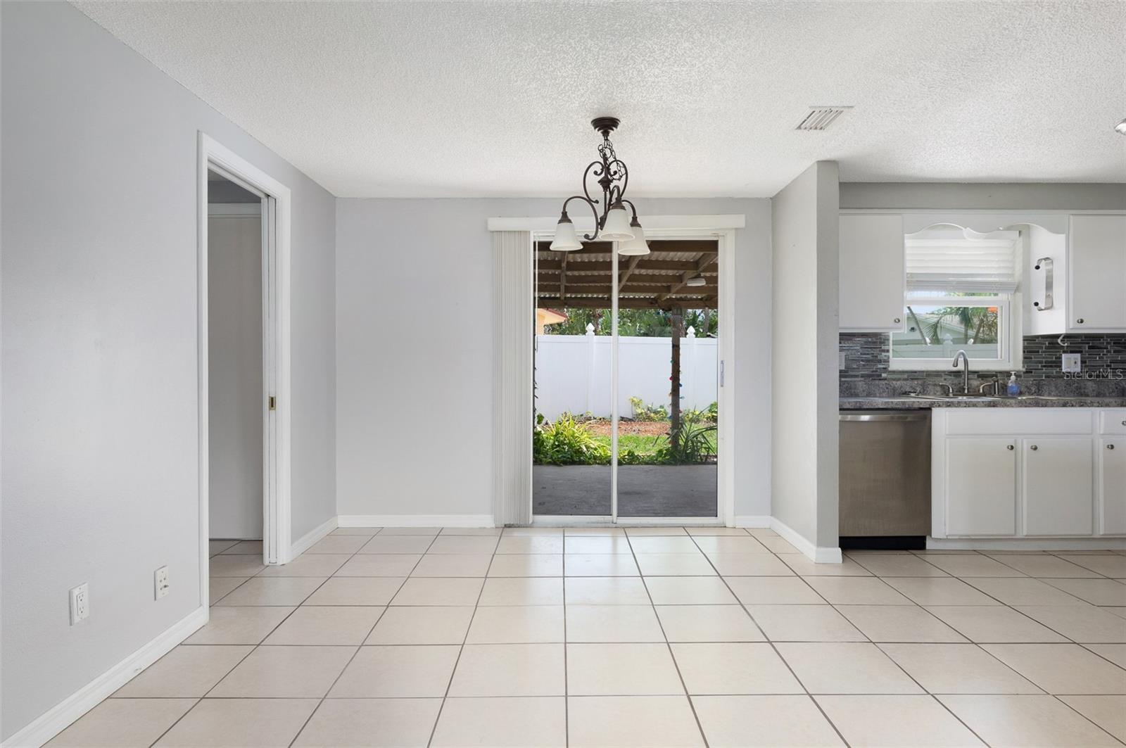 Image 7 of 26 For 1806 11th Street Sw