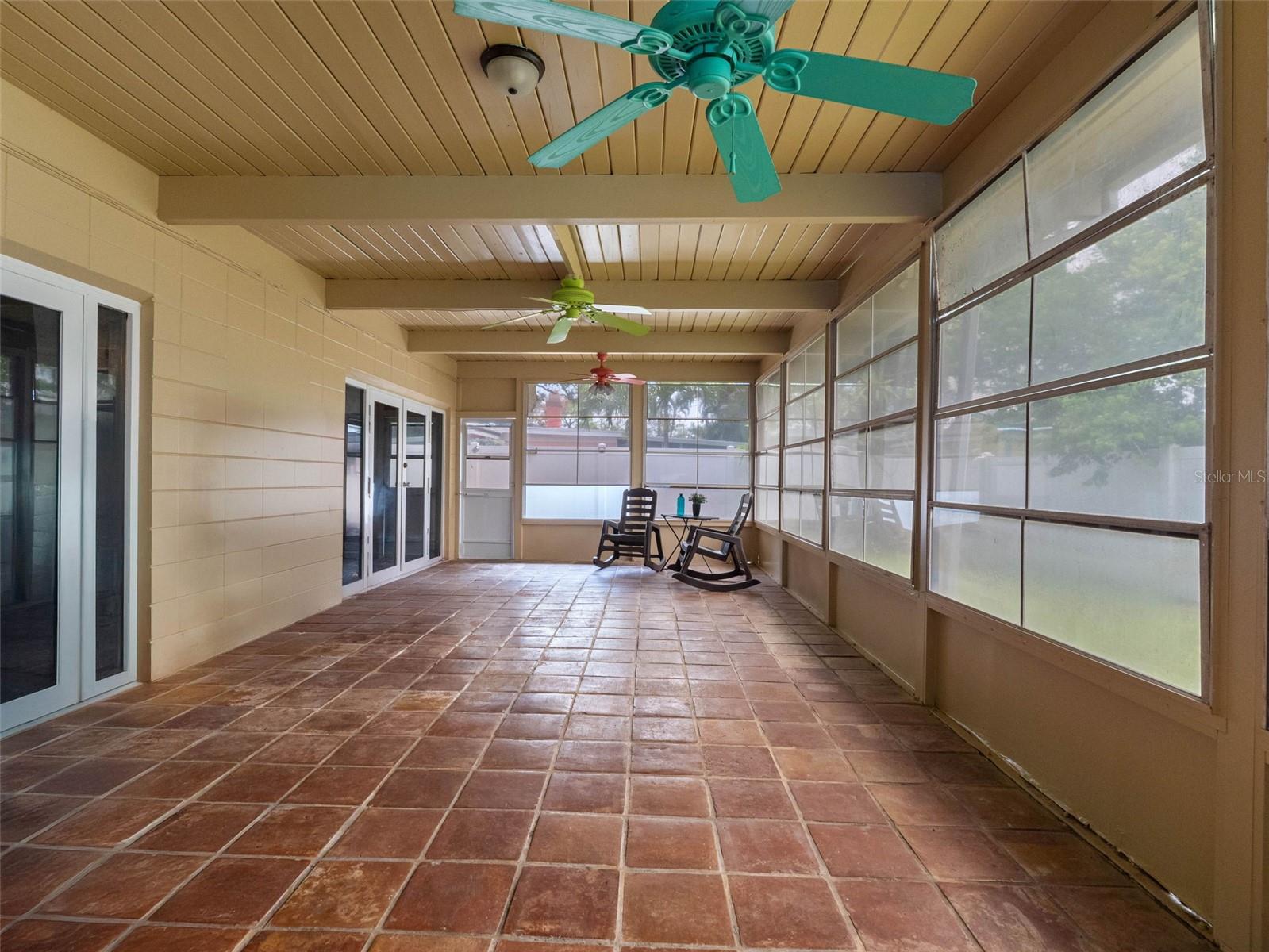 Image 43 of 79 For 3944 49th Avenue S