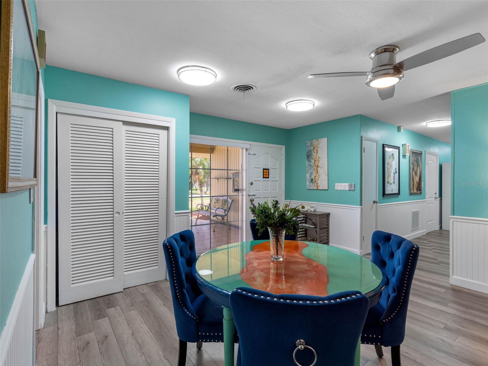 Image 7 of 79 For 3944 49th Avenue S