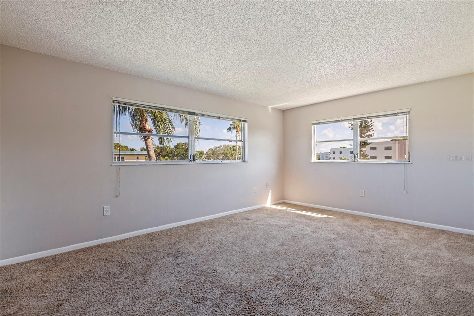 Image 21 of 30 For 5725 80th Street N 301