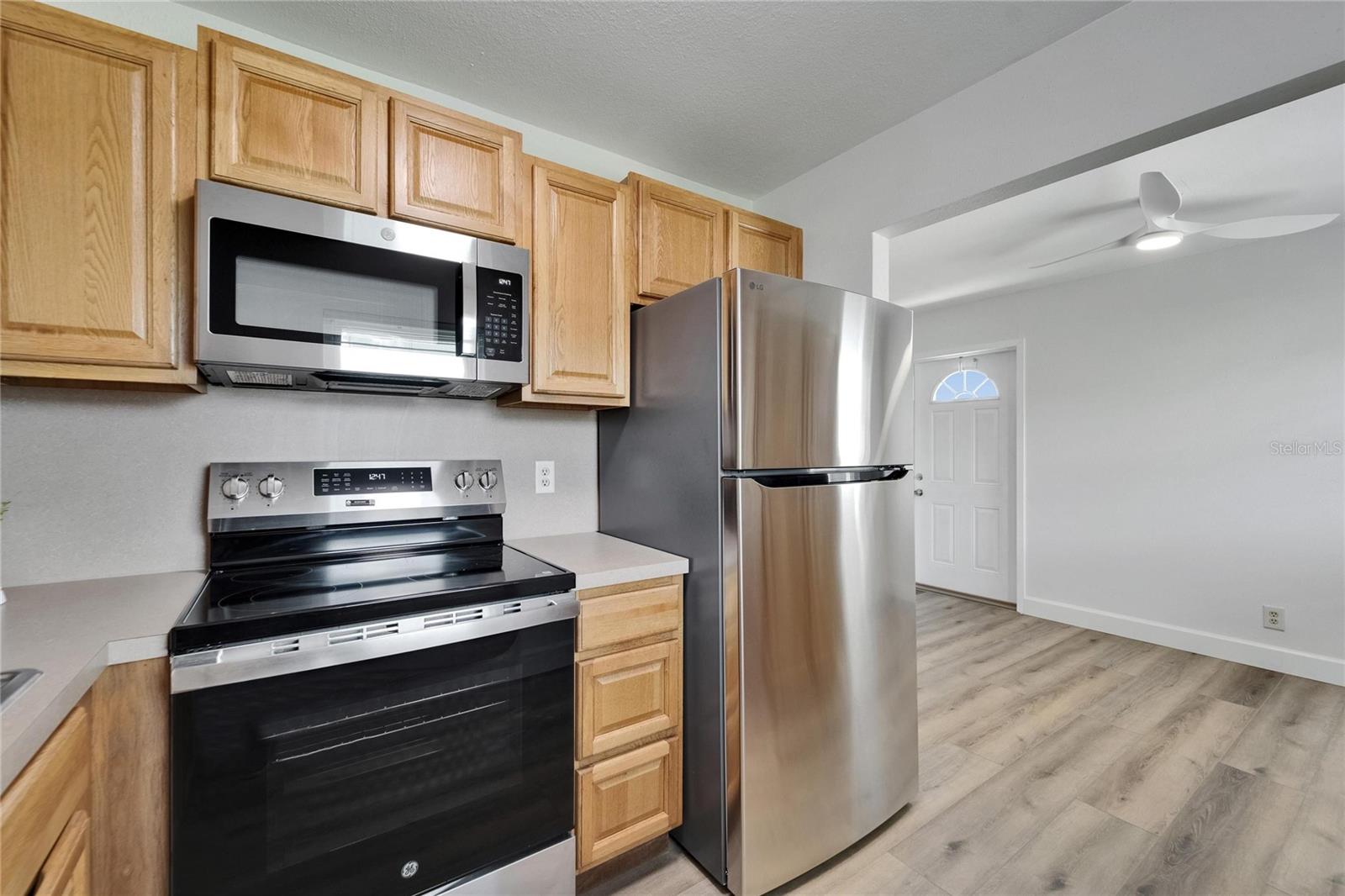 Image 10 of 32 For 302 Andover Place G156