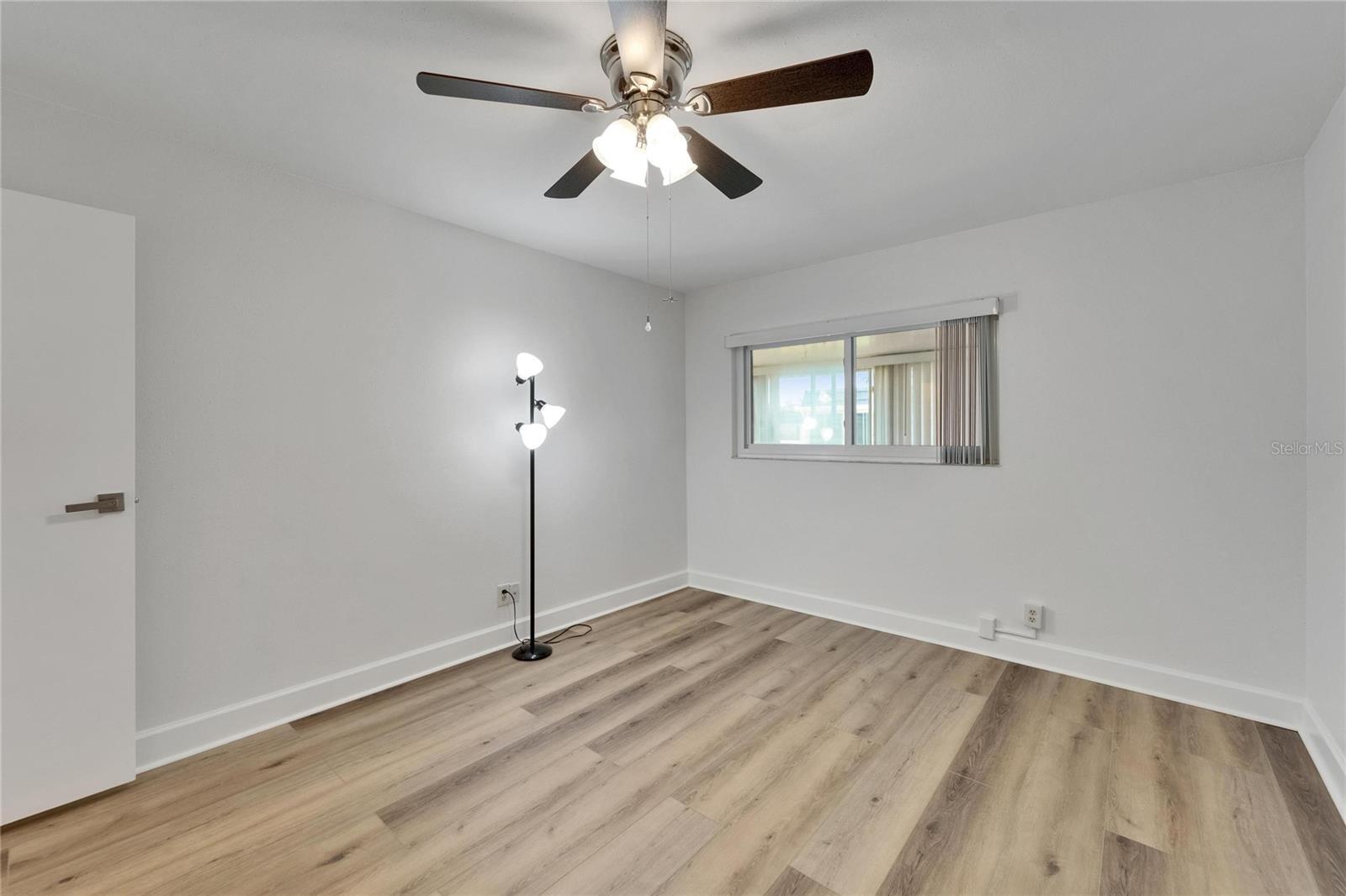Image 15 of 32 For 302 Andover Place G156