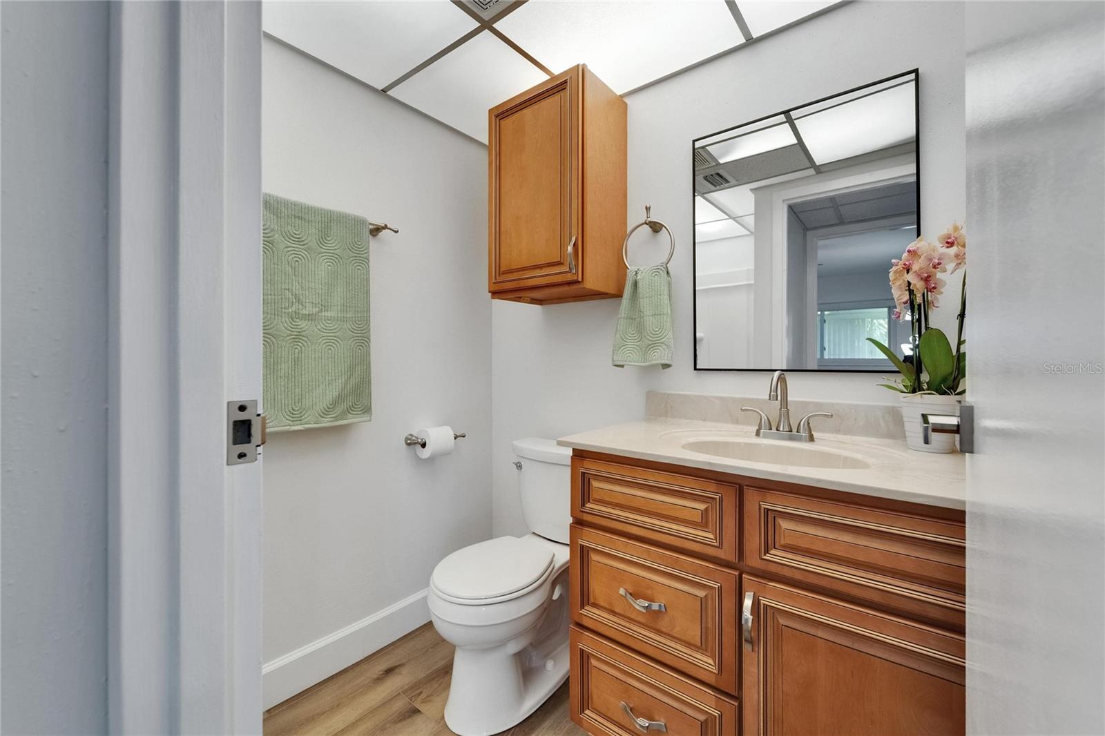 Image 18 of 32 For 302 Andover Place G156