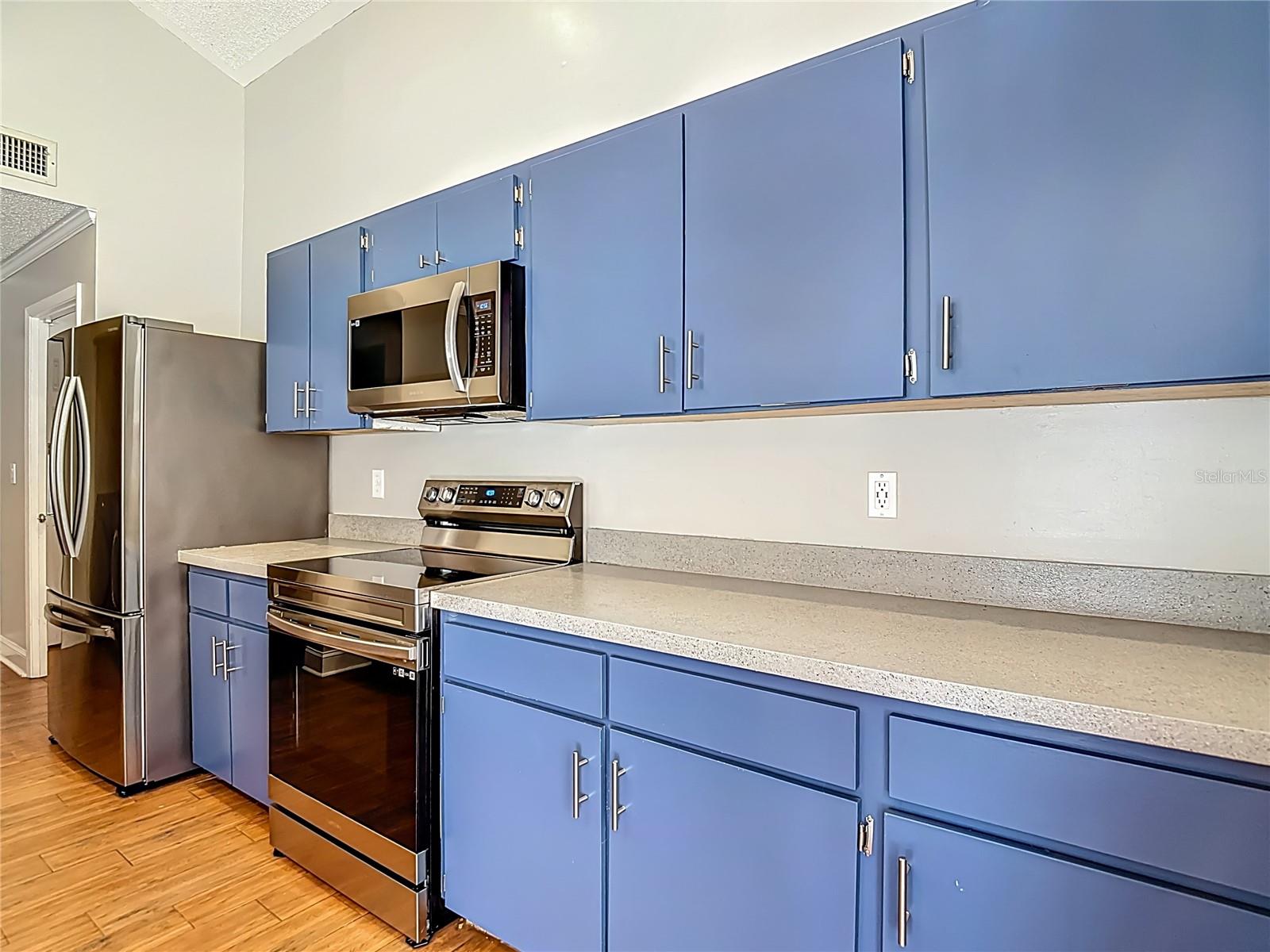 Image 12 of 32 For 6001 Lemon Tree Ct