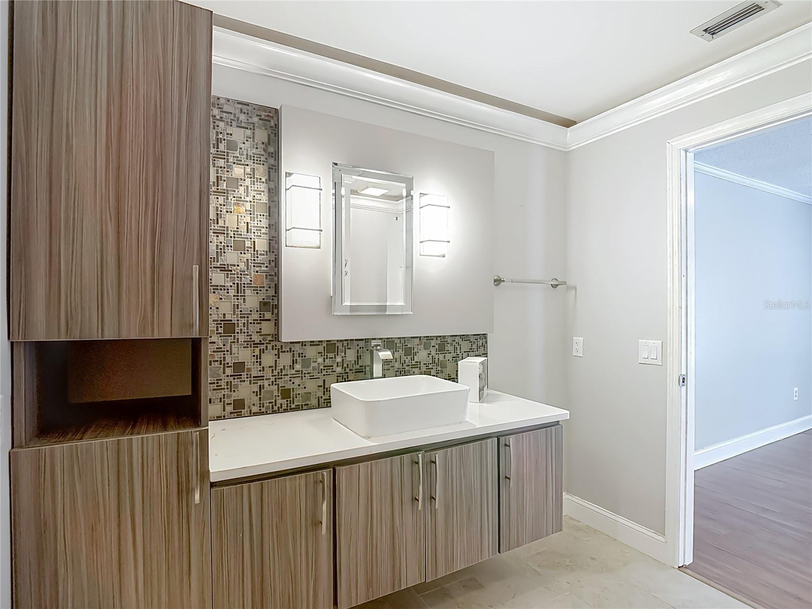 Image 25 of 32 For 6001 Lemon Tree Ct