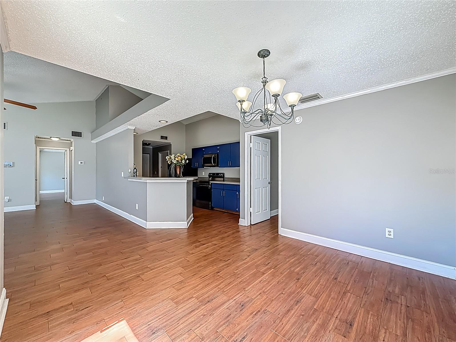 Image 7 of 32 For 6001 Lemon Tree Ct