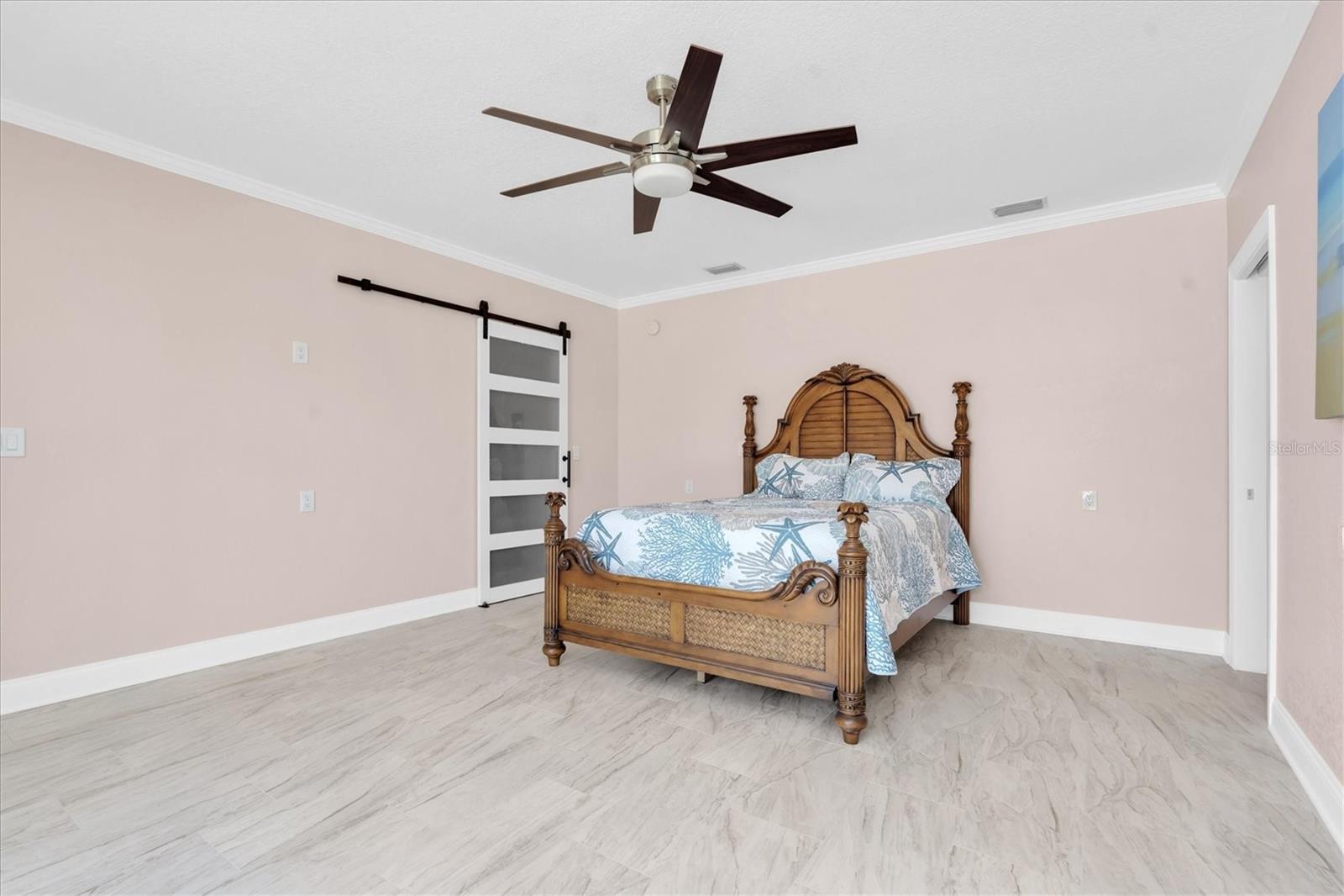 Image 37 of 75 For 538 Crystal Drive