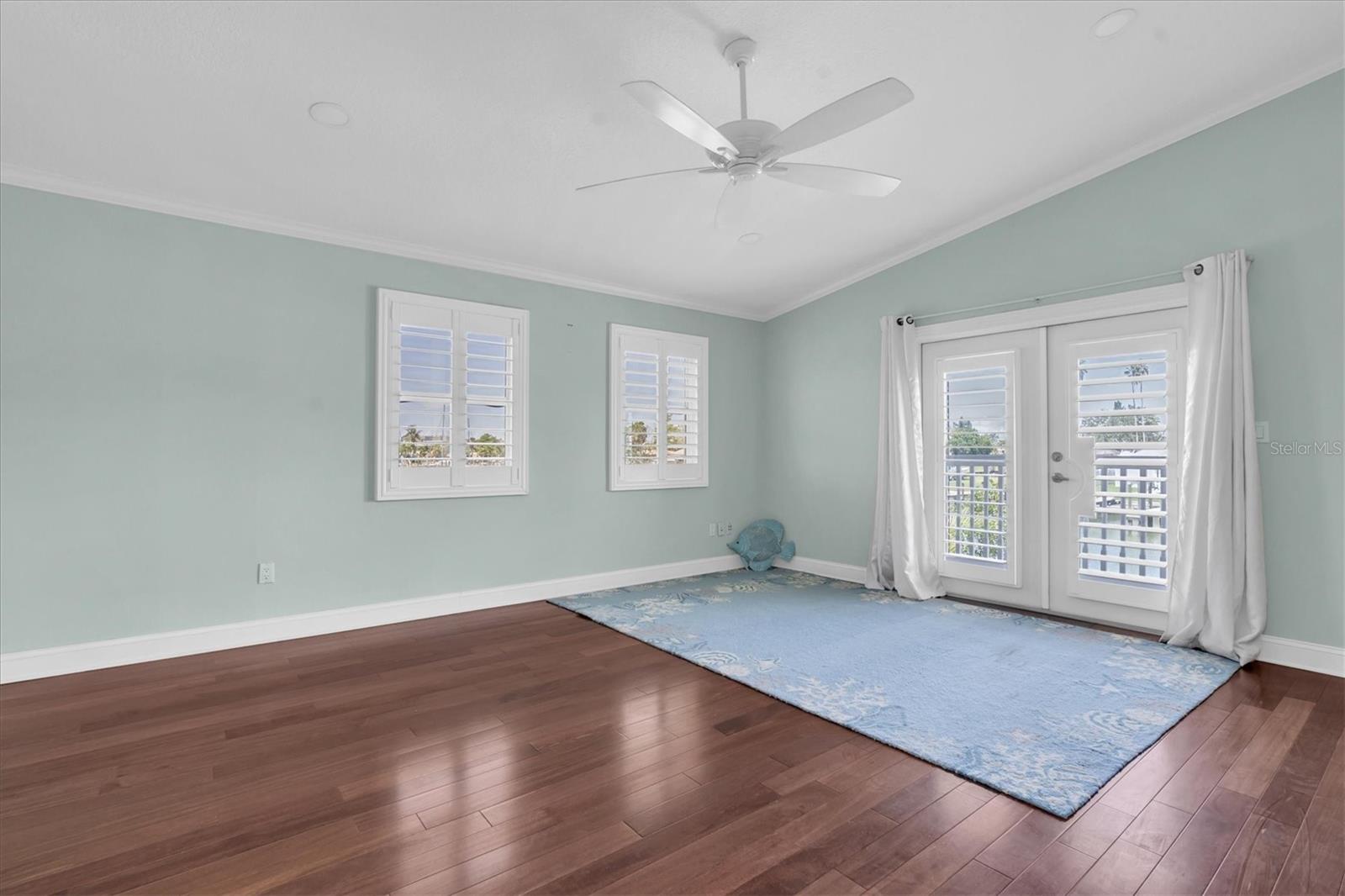 Image 40 of 75 For 538 Crystal Drive