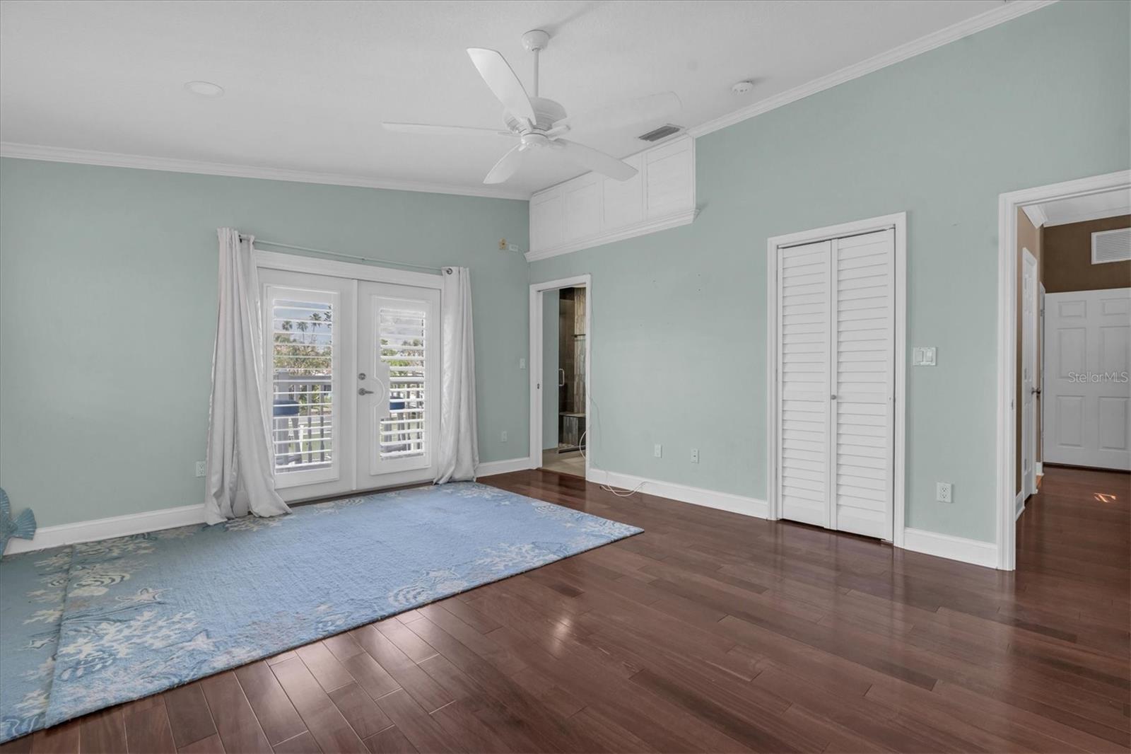 Image 41 of 75 For 538 Crystal Drive