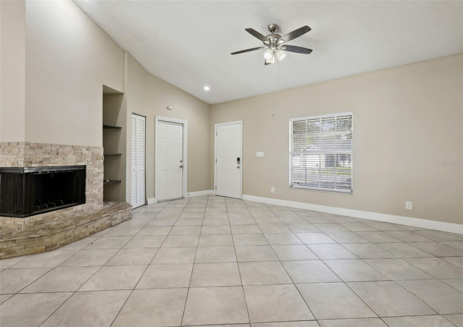 Image 3 of 13 For 4607 Country Hills Court