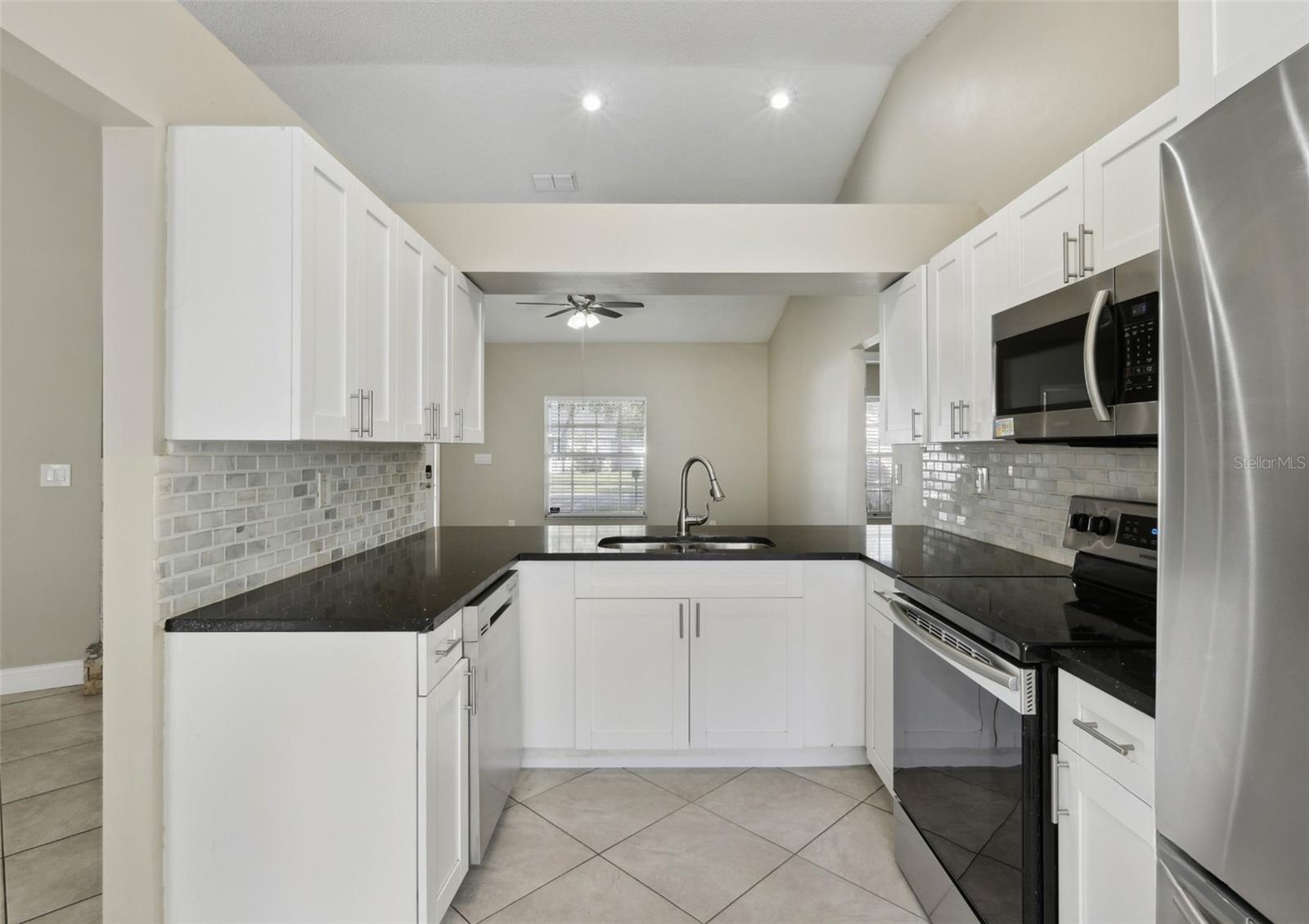Image 4 of 13 For 4607 Country Hills Court