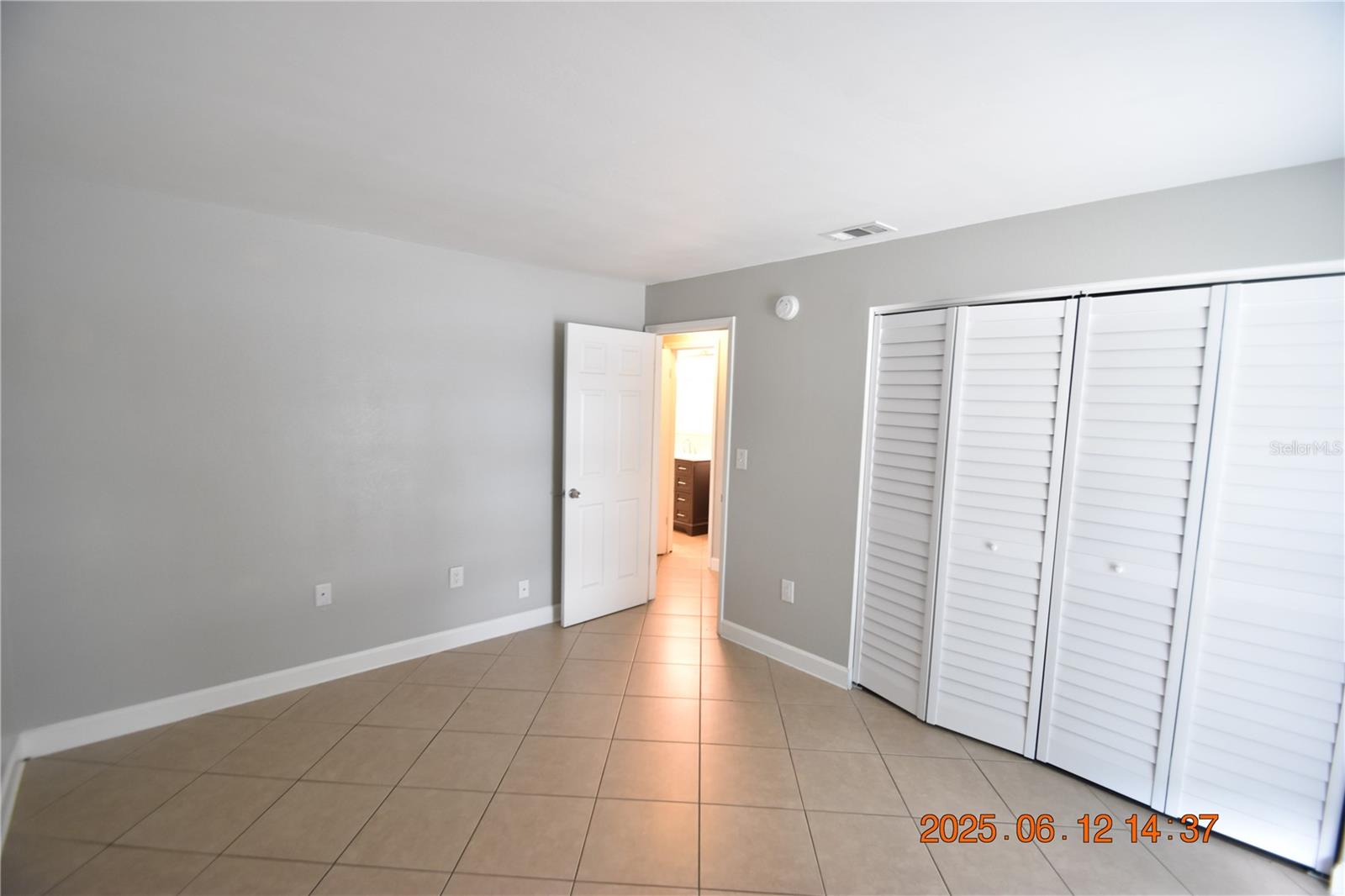Image 19 of 26 For 3310 33rd Street N