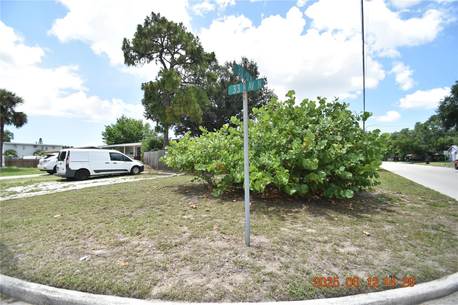 Image 4 of 26 For 3310 33rd Street N