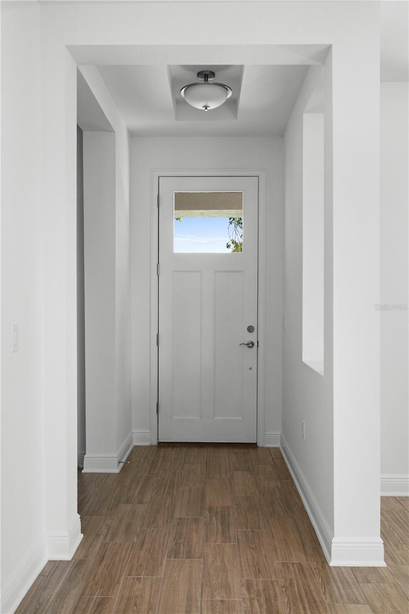 Image 24 of 29 For 930 57th Avenue N