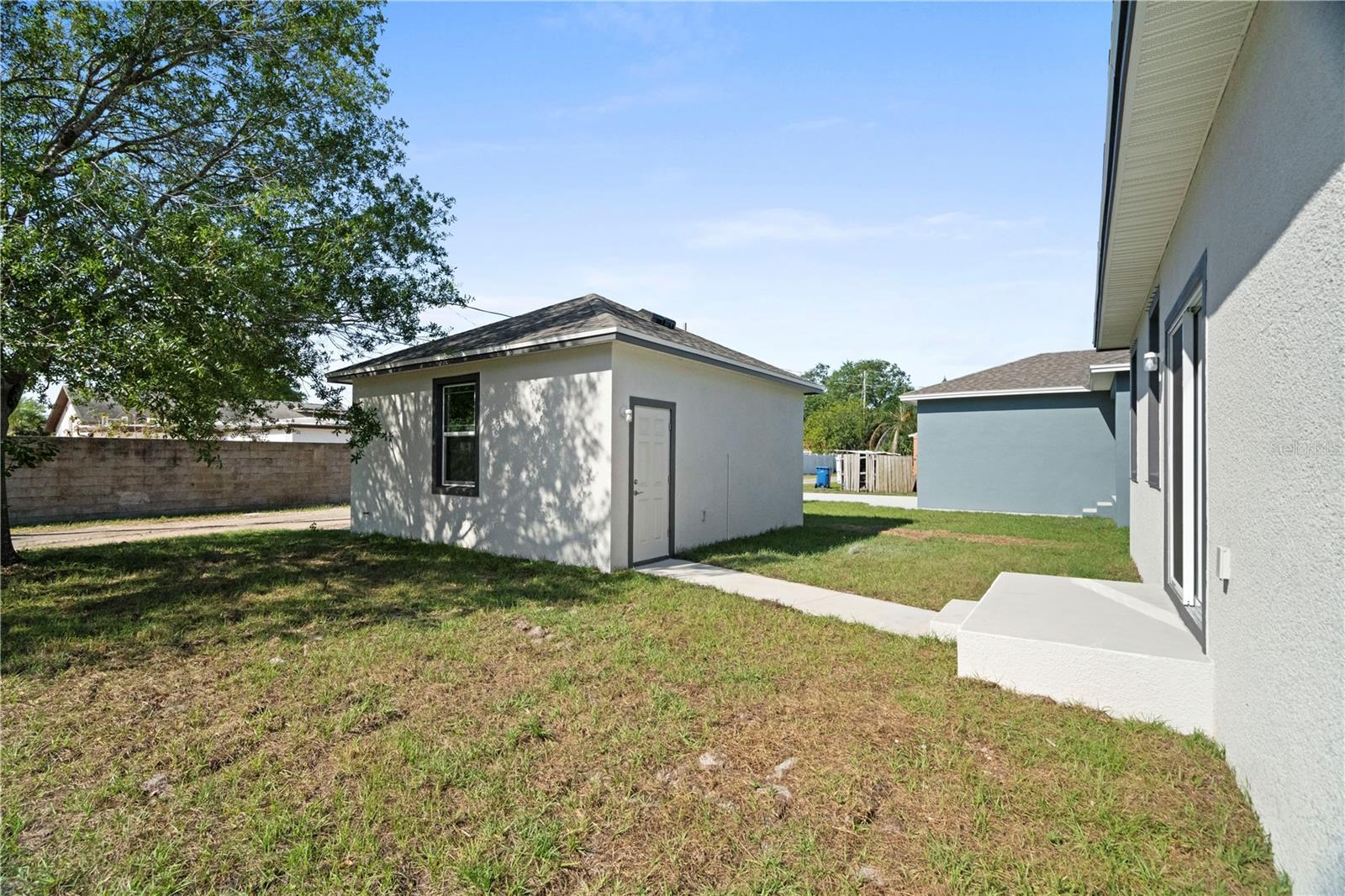 Image 25 of 29 For 930 57th Avenue N