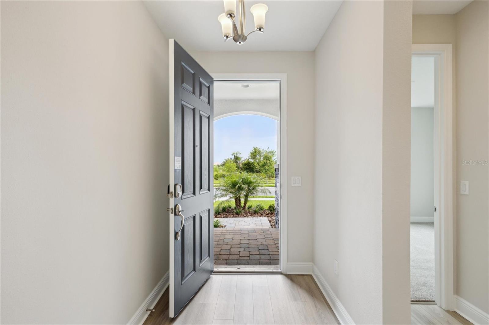 Image 11 of 39 For 12758 Oak Hill Way