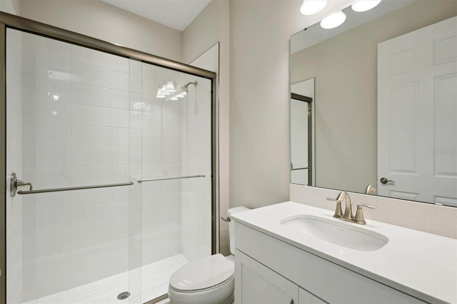 Image 30 of 39 For 12758 Oak Hill Way