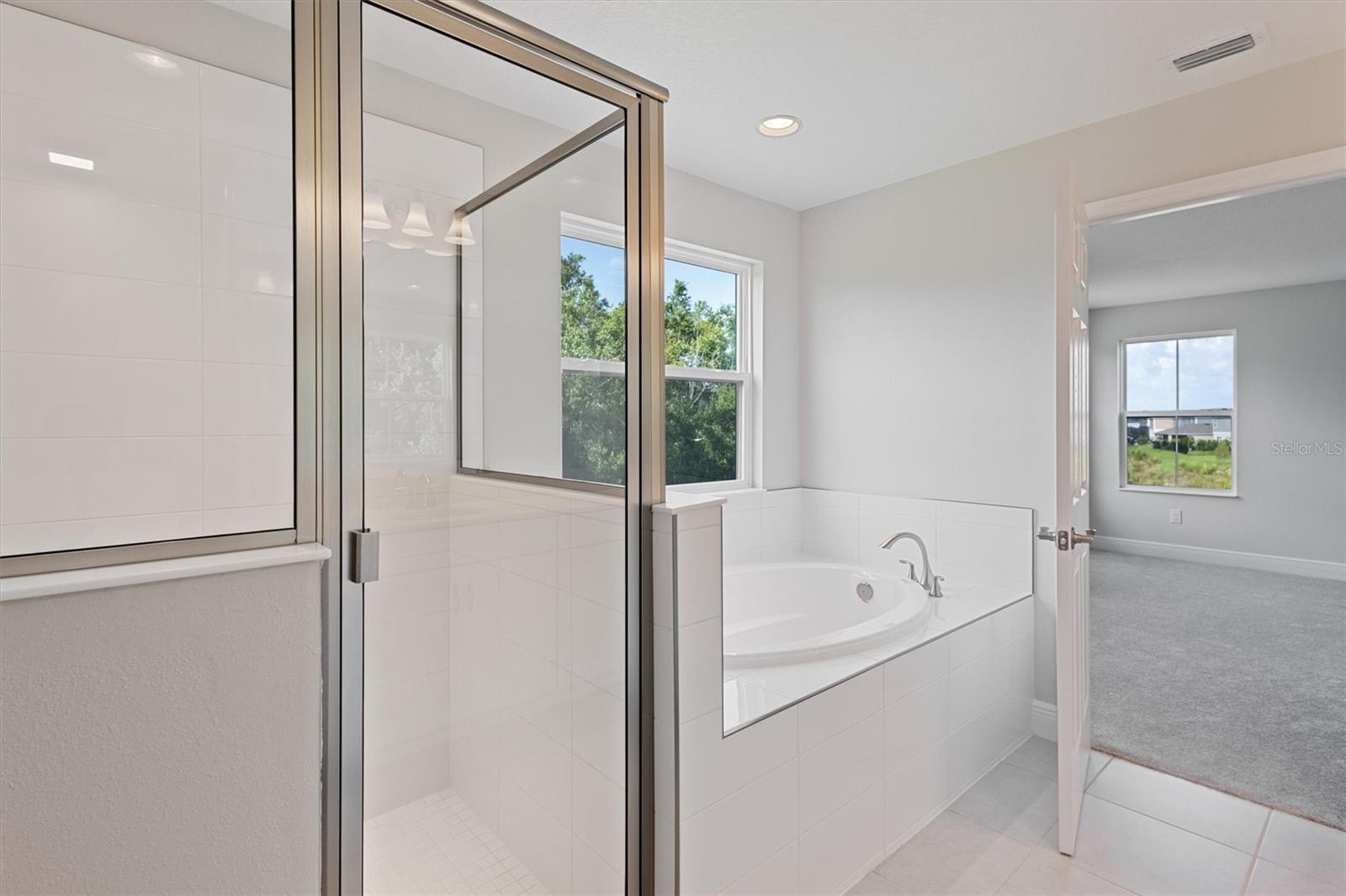 Image 8 of 39 For 12758 Oak Hill Way