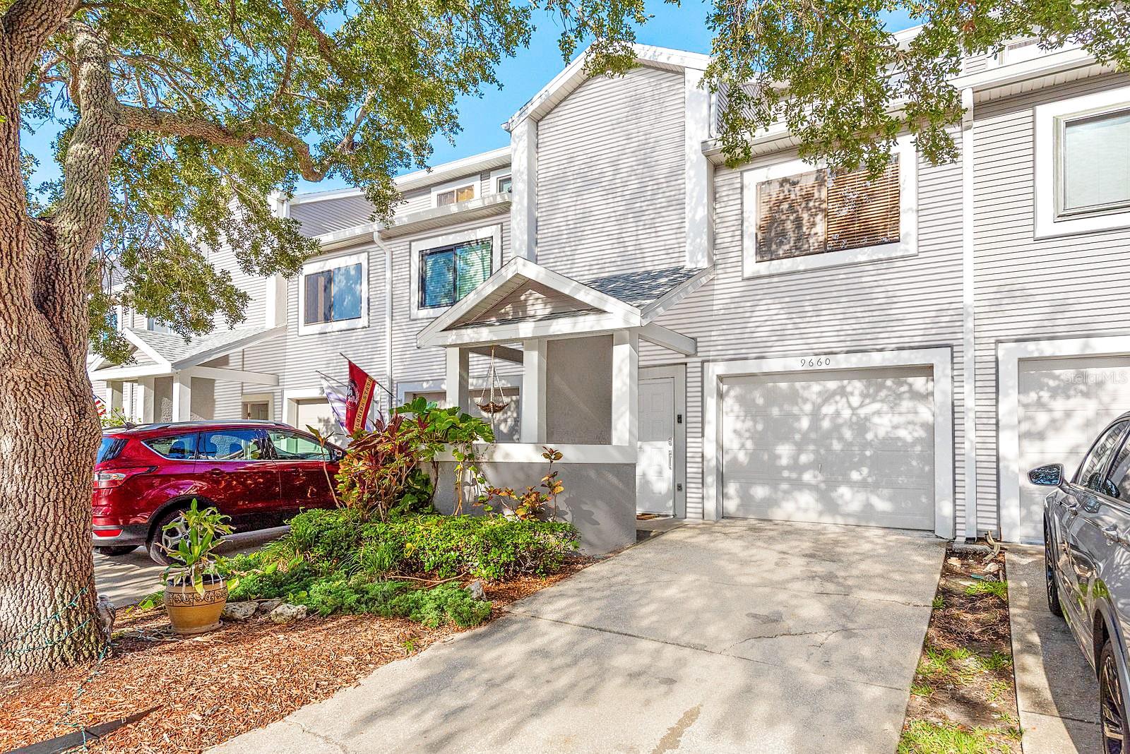 Details for 9660 Tara Cay Court 38, SEMINOLE, FL 33776