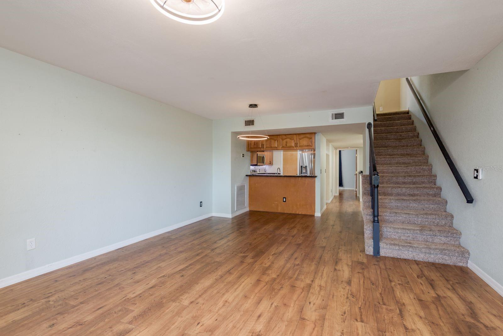 Image 16 of 53 For 9660 Tara Cay Court 38