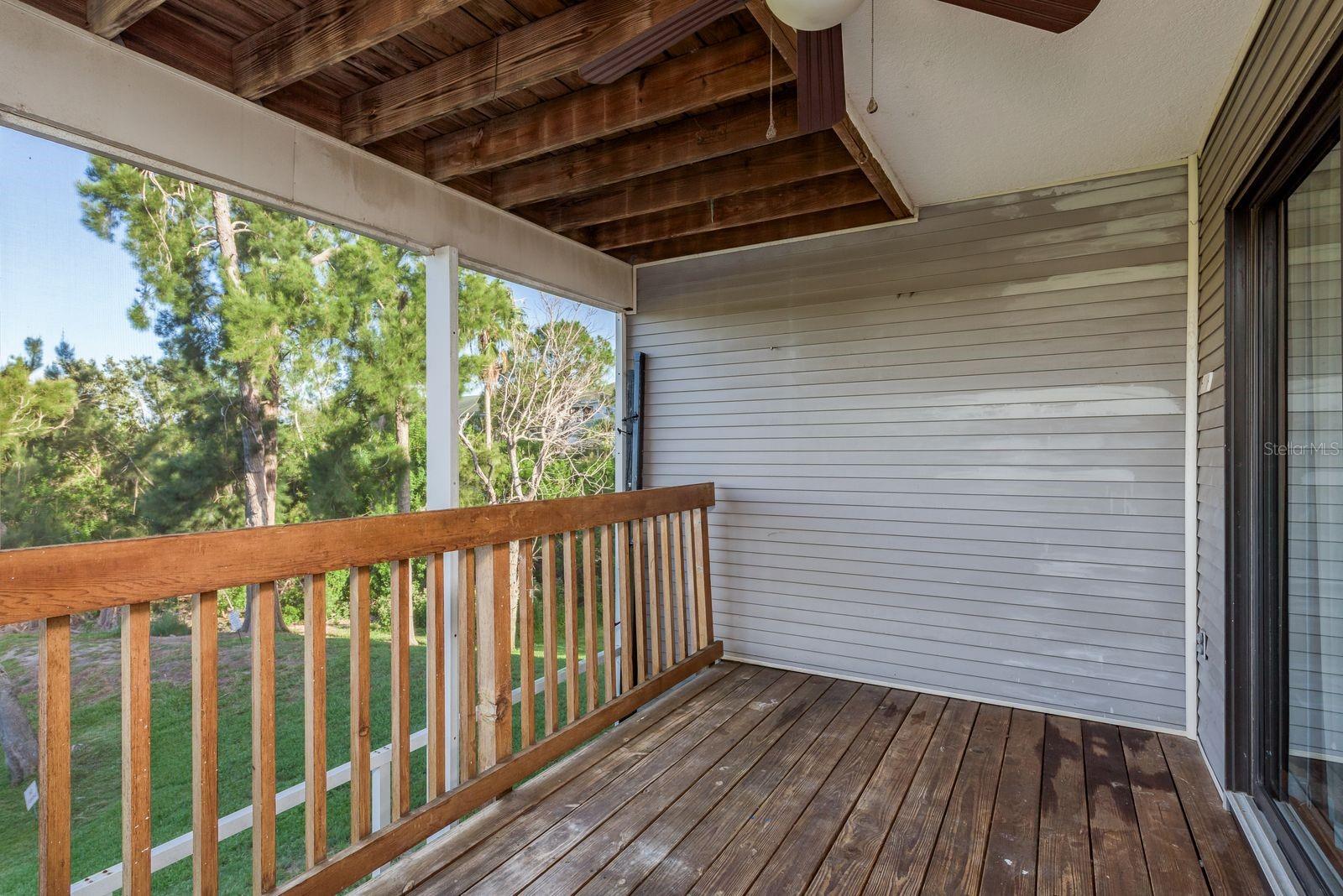 Image 22 of 53 For 9660 Tara Cay Court 38