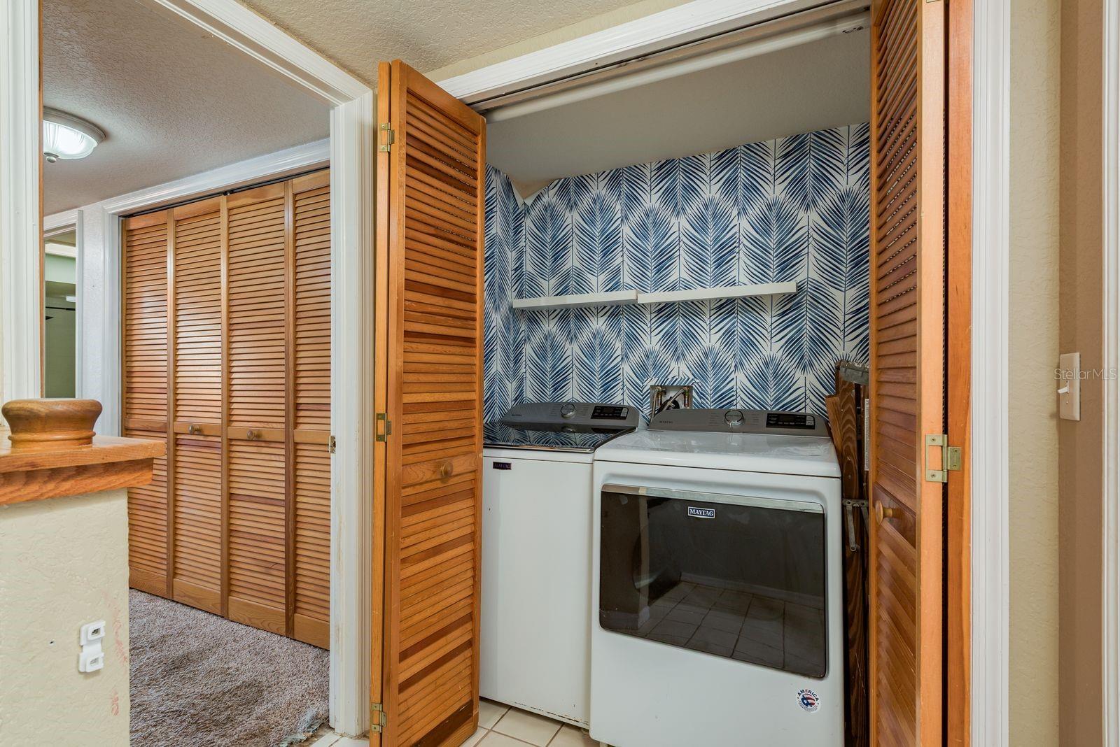 Image 28 of 53 For 9660 Tara Cay Court 38