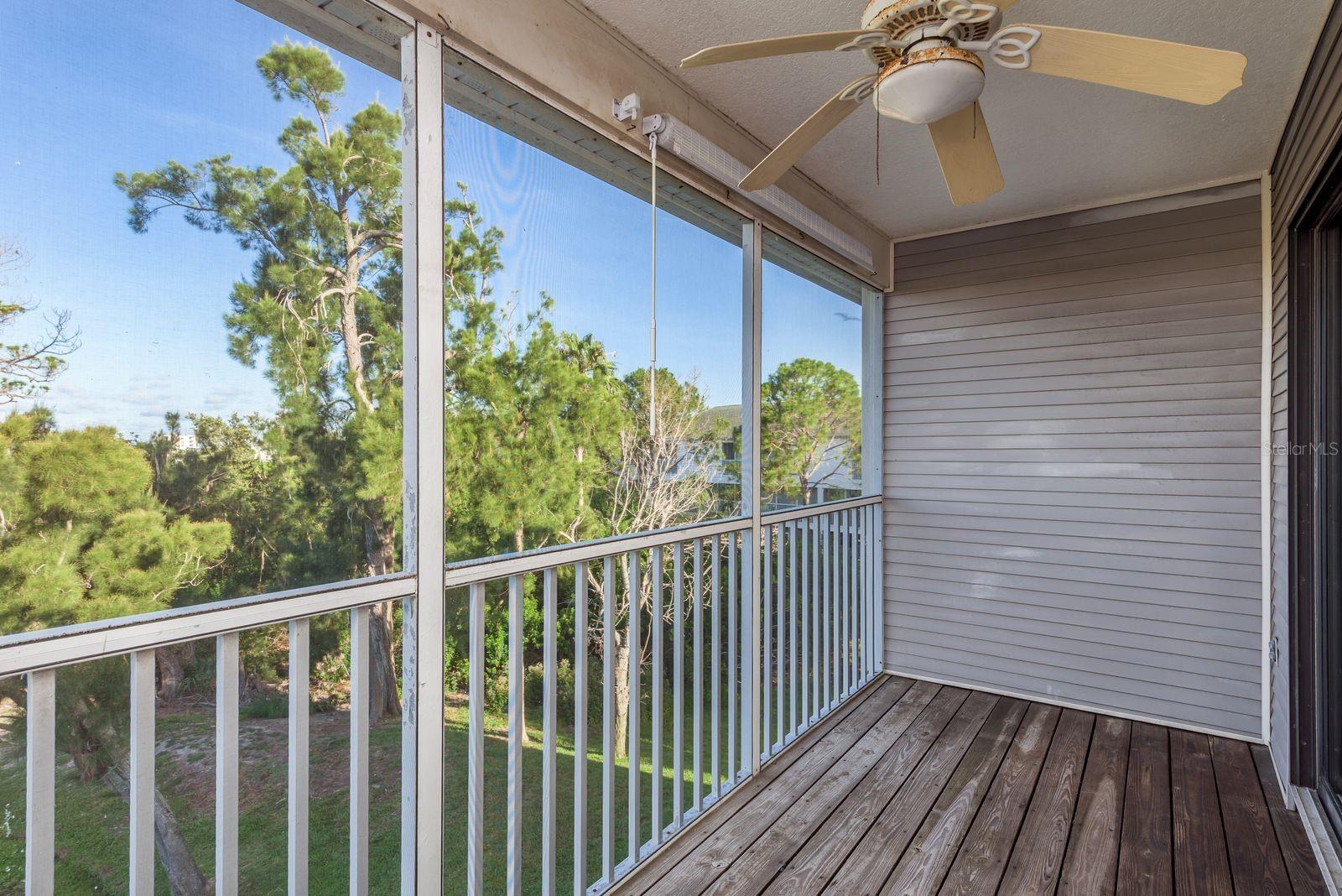 Image 35 of 53 For 9660 Tara Cay Court 38