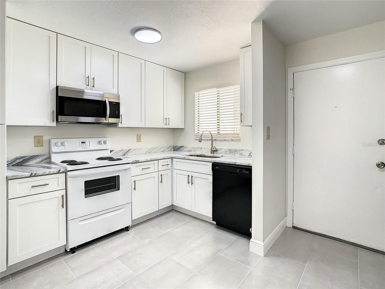 Image 7 of 36 For 9027 Pebble Creek Drive