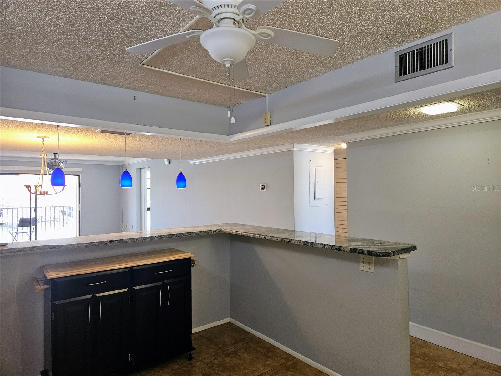 Image 13 of 52 For 7600 Sun Island Drive S 204
