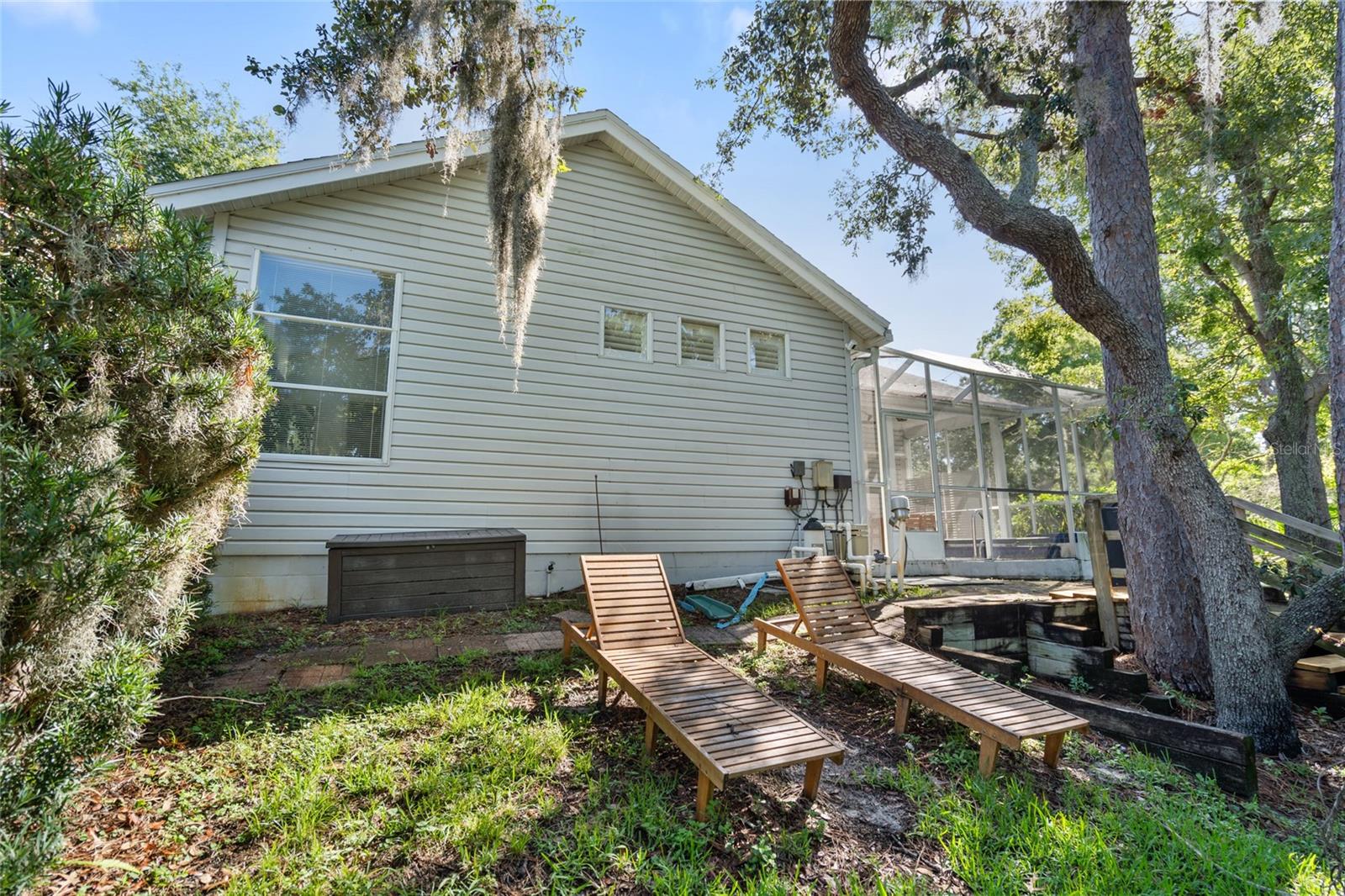 Image 37 of 42 For 2182 Trevor Road