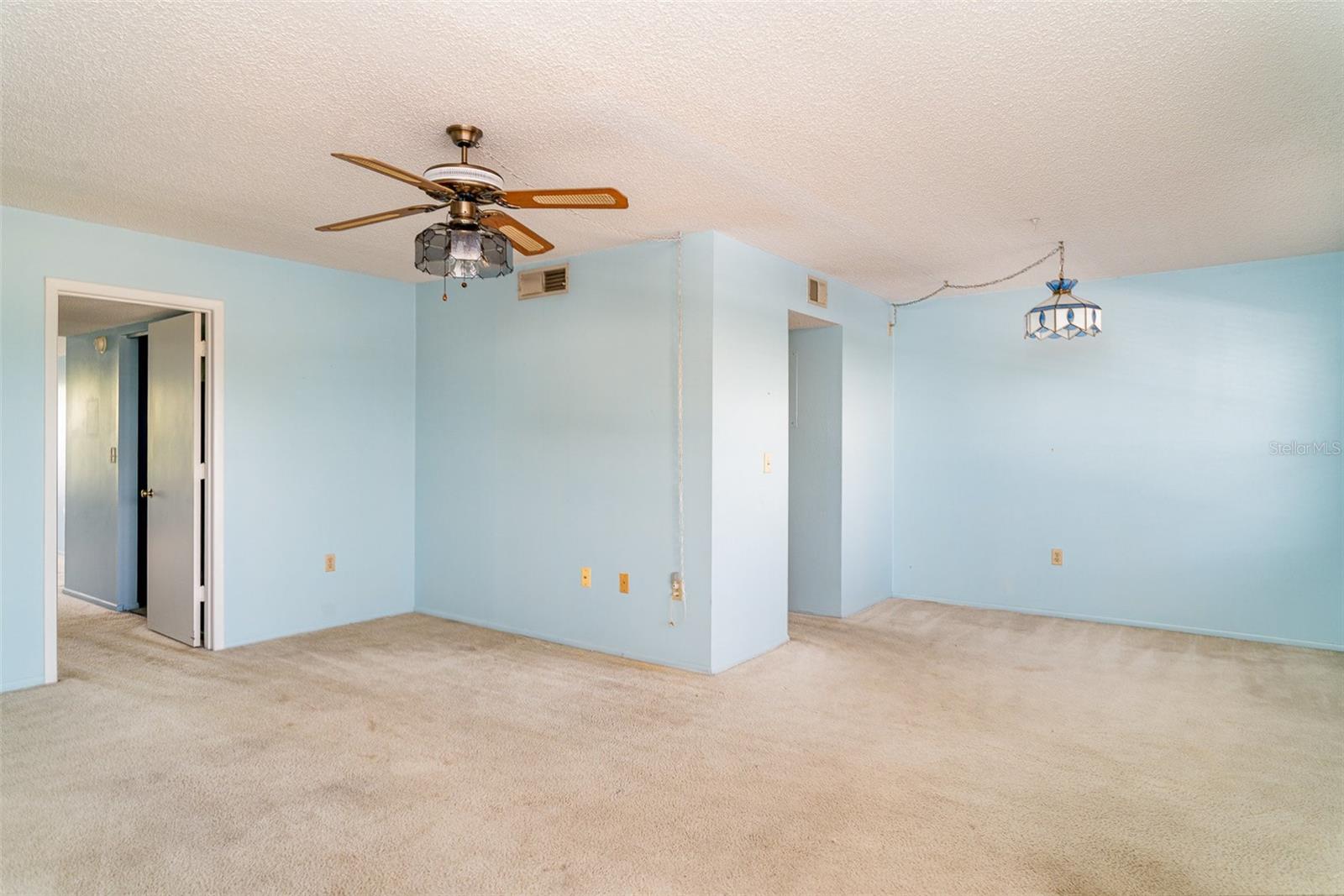 Image 15 of 23 For 635 30th Avenue W F309